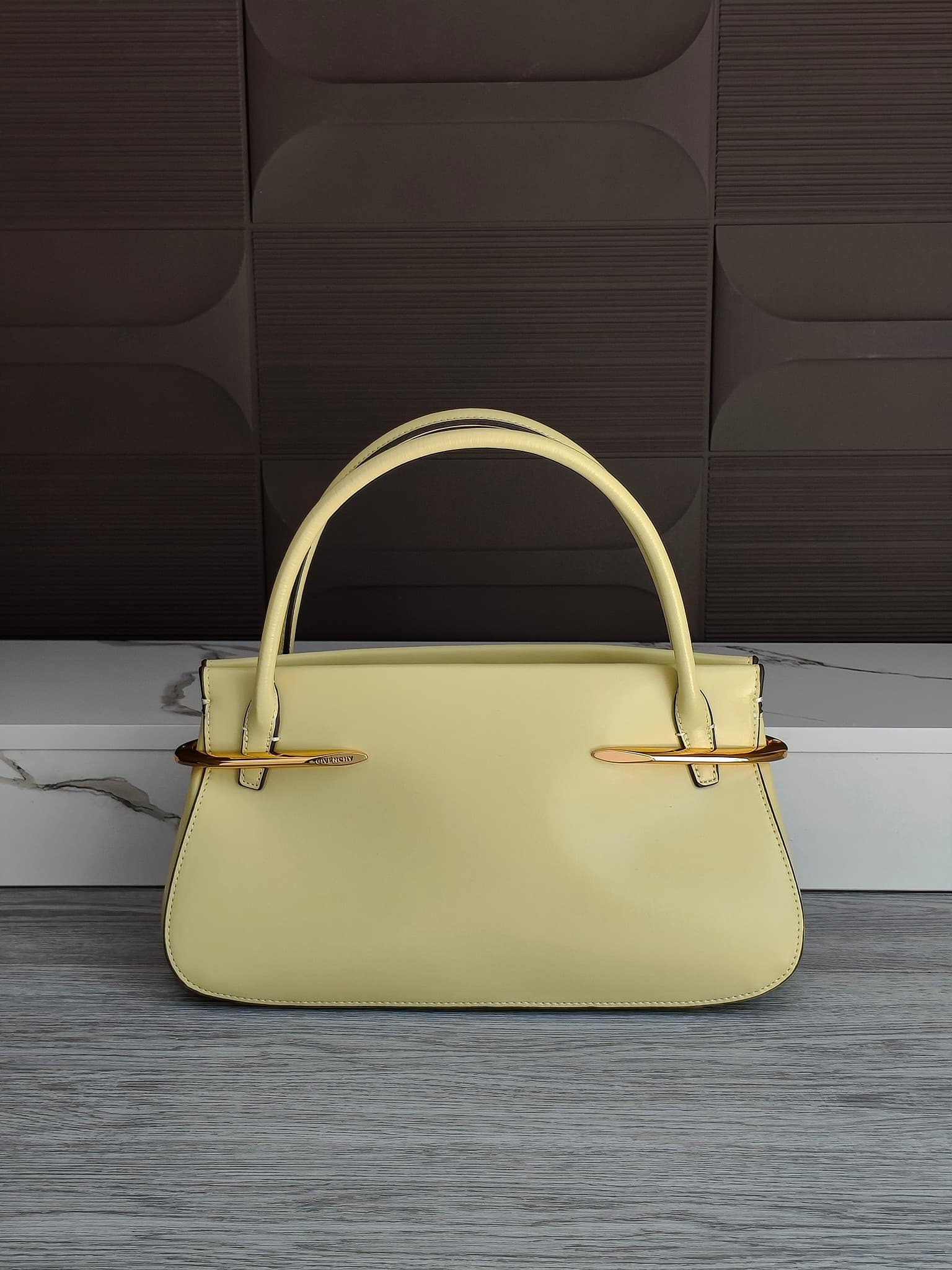 C3158 New GIVENCHY｜Jessica Zheng Xiuyan’s Pinch bag — image 4
