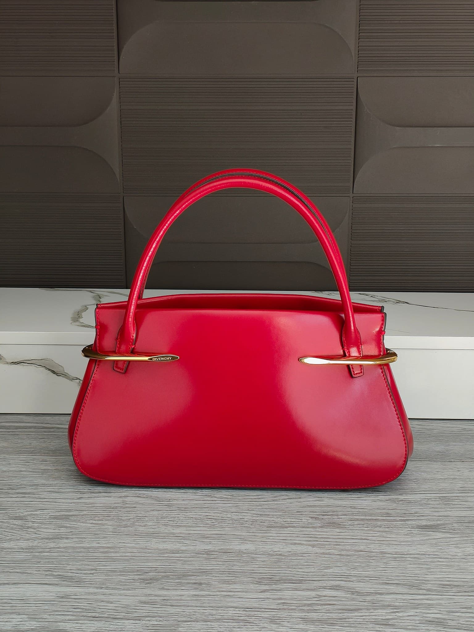 C3157 New GIVENCHY｜Jessica Zheng Xiuyan’s Pinch Bag — image 3