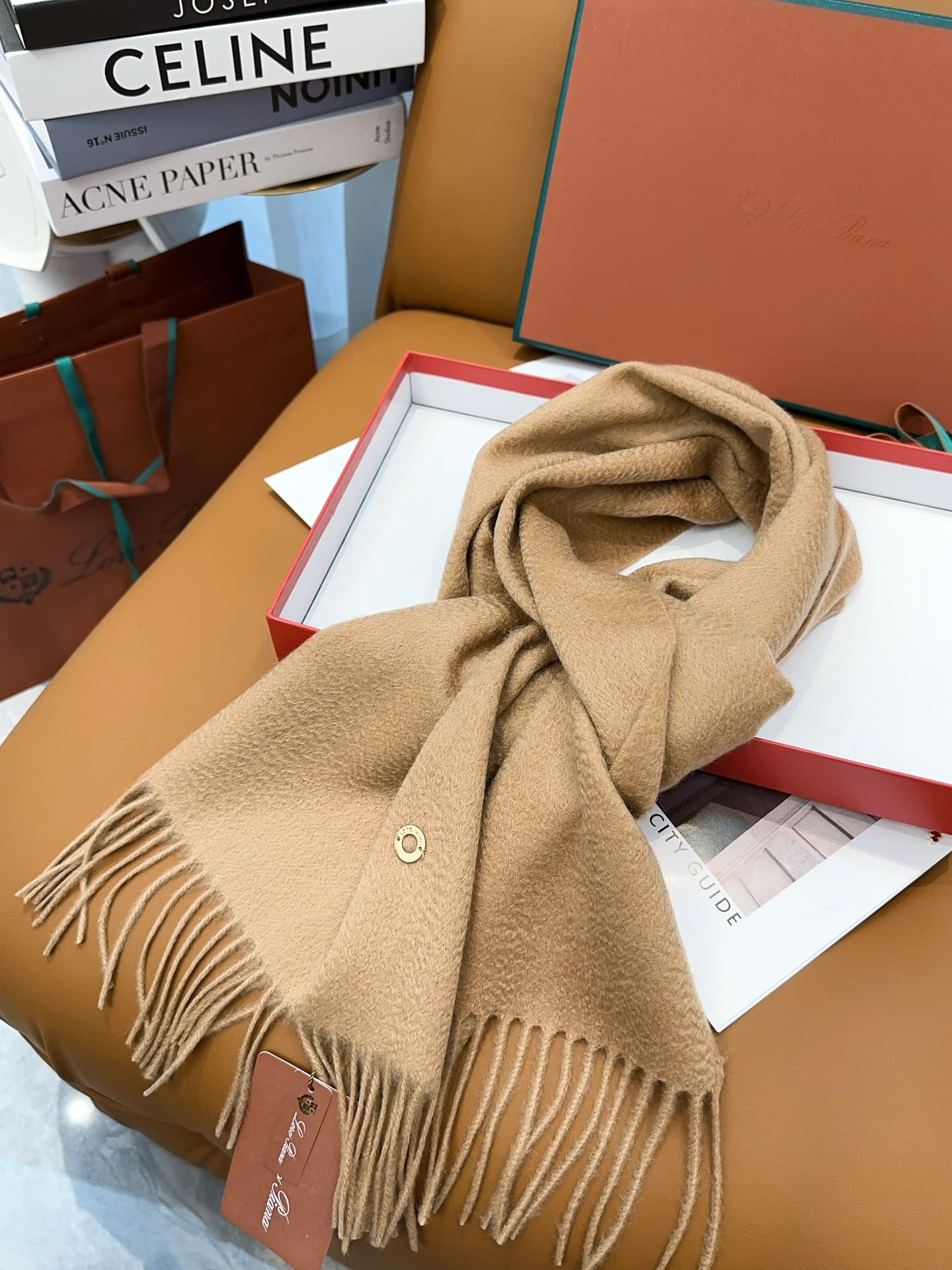 C30668 Loro Piana’s classic “wave” neutral cashmere scarf ❗ — image 2