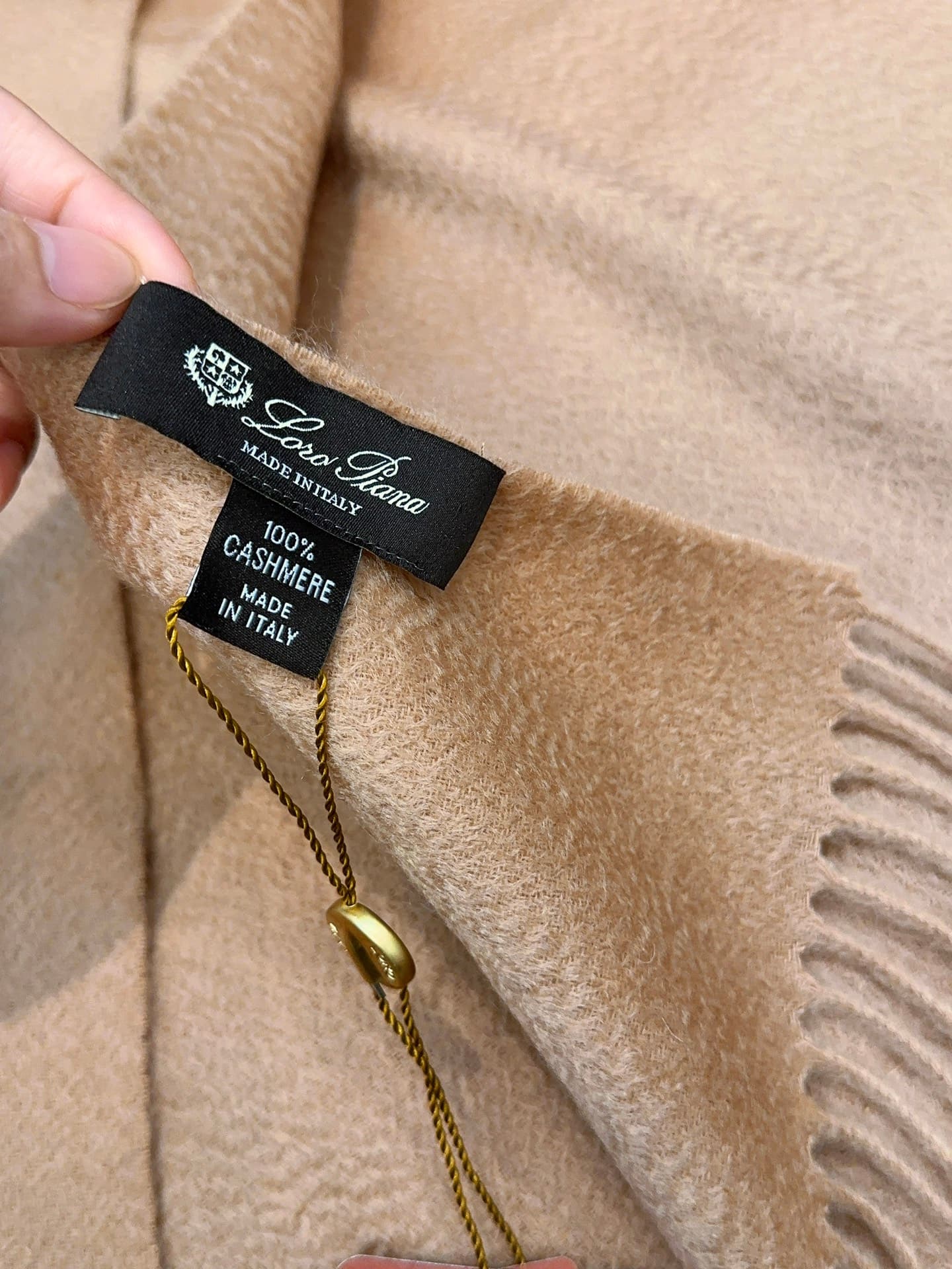 C30668 Loro Piana’s classic “wave” neutral cashmere scarf ❗ — image 4