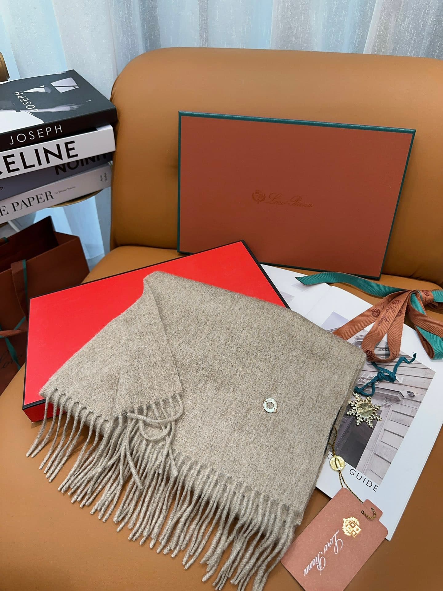 C30667 Loro Piana’s classic “wave” colorless cashmere scarf ❗ — image 3