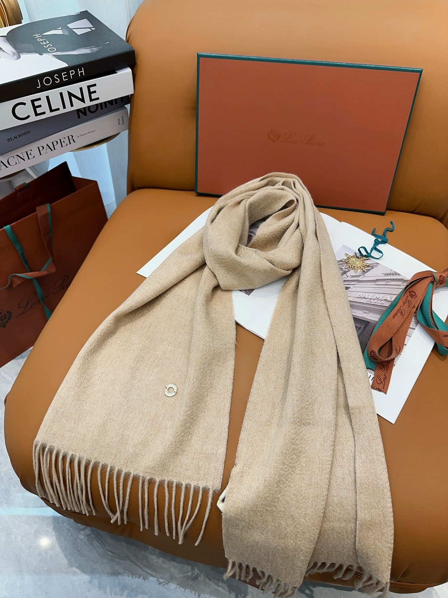 C30666 Loro Piana’s classic “wave pattern” plain cashmere scarf ❗ — image 5