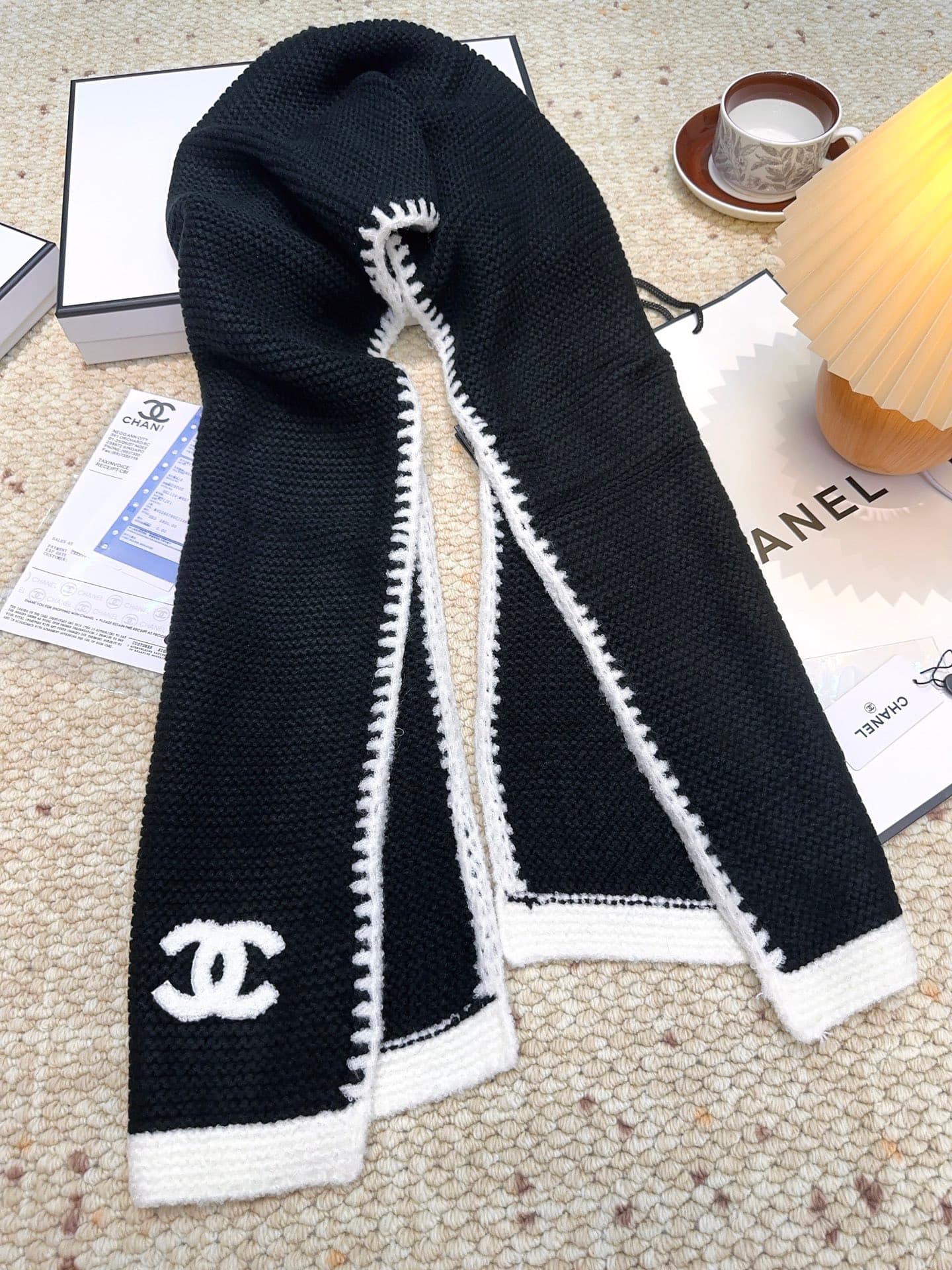 C30671 Chanel boutique’s new item – “Coco Chanel” 💖💖 It’s absolutely stunning! A top-tier product from the Chanel brand. The new item is available at the boutique; it’s imported cashmere knitted scarves and shawls with decorative patterns. They’re extreme — image 7