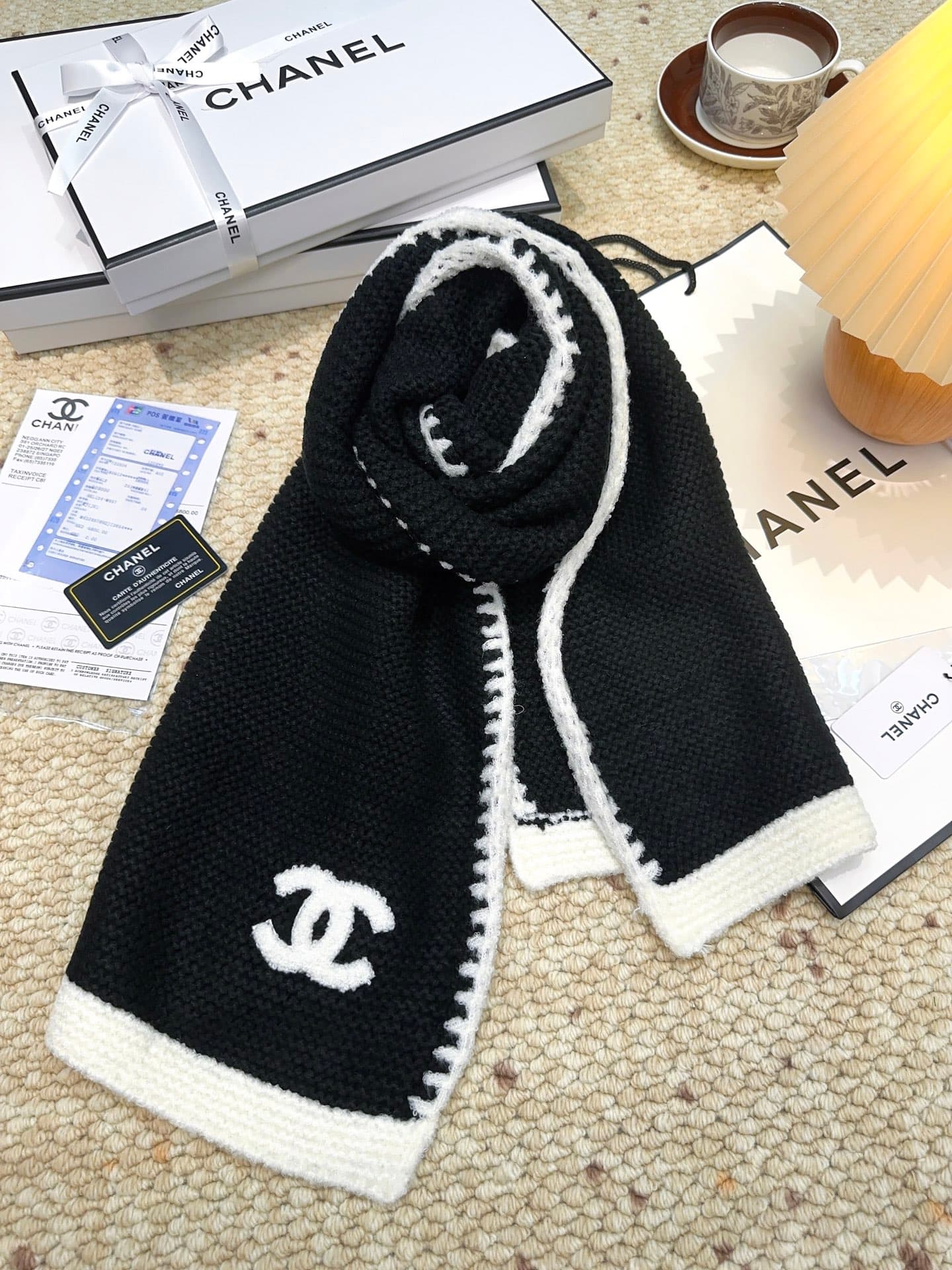 C30671 Chanel boutique’s new item – “Coco Chanel” 💖💖 It’s absolutely stunning! A top-tier product from the Chanel brand. The new item is available at the boutique; it’s imported cashmere knitted scarves and shawls with decorative patterns. They’re extreme — image 8