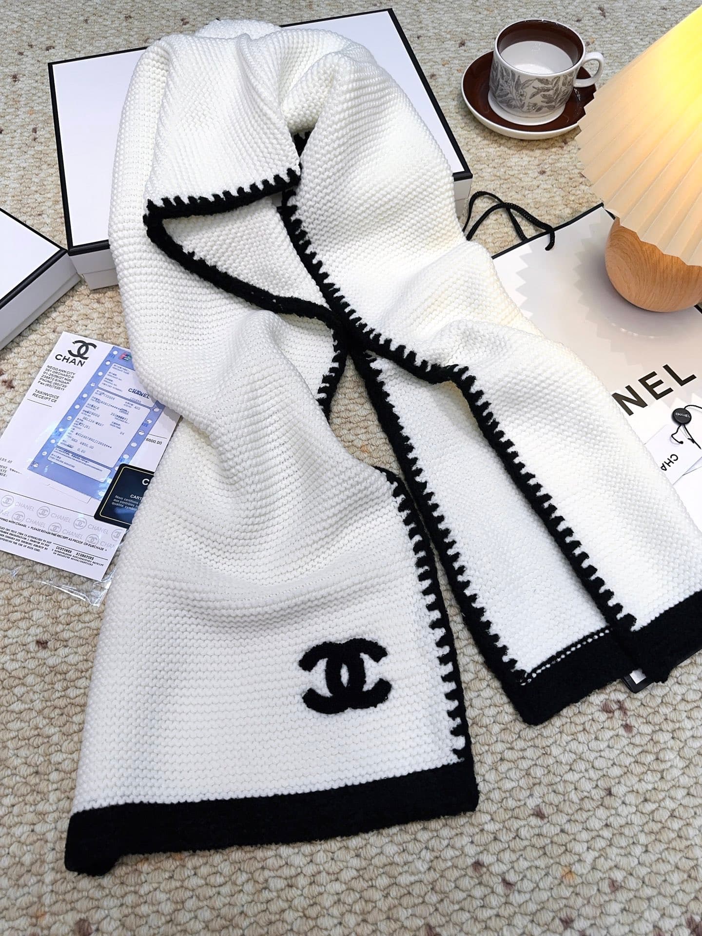 C30672 Chanel store’s new model 【Coco Chanel】💖💖 It’s absolutely stunning! A top-quality product from the highest level of Chanel‼️ The new model is available at the store. Imported cashmere knit scarves and shawls with decorative patterns❗ They’re extreme — image 7