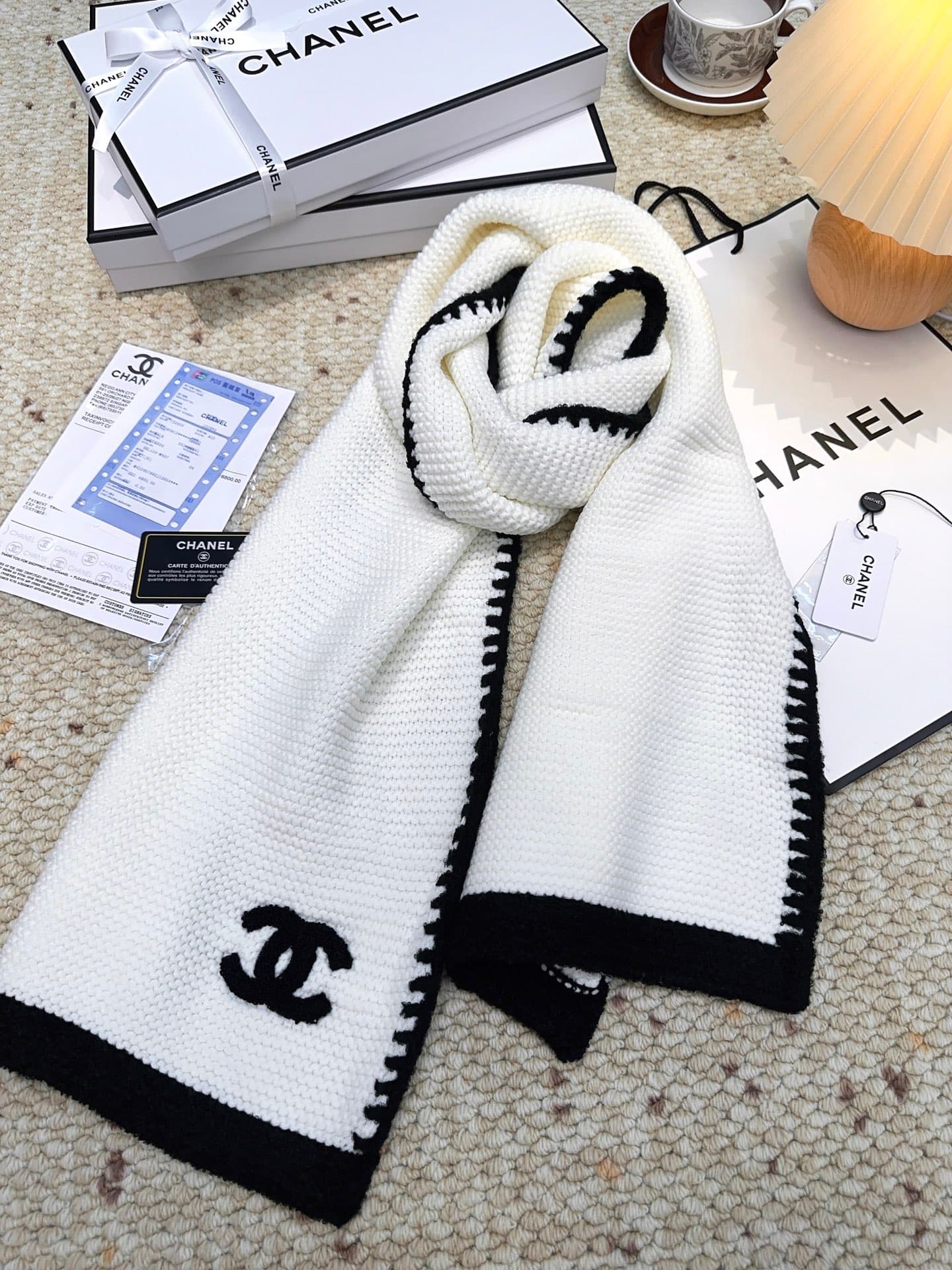 C30672 Chanel store’s new model 【Coco Chanel】💖💖 It’s absolutely stunning! A top-quality product from the highest level of Chanel‼️ The new model is available at the store. Imported cashmere knit scarves and shawls with decorative patterns❗ They’re extreme — image 8