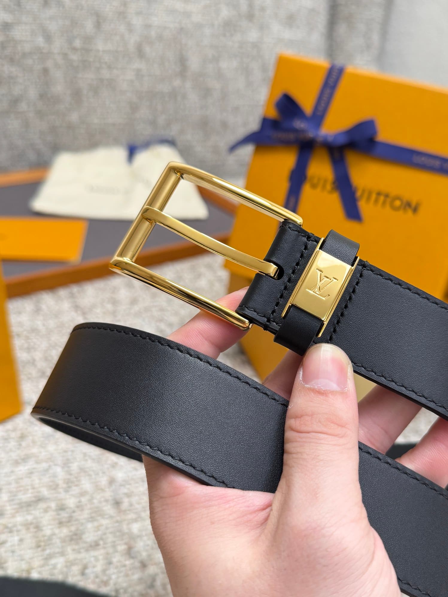 C32892 Louis Vuitton LV Belt Collection/series. Original hardware. Exquisite hand-painted edges. Soft and comfortable. Wide 3.5 — image 3