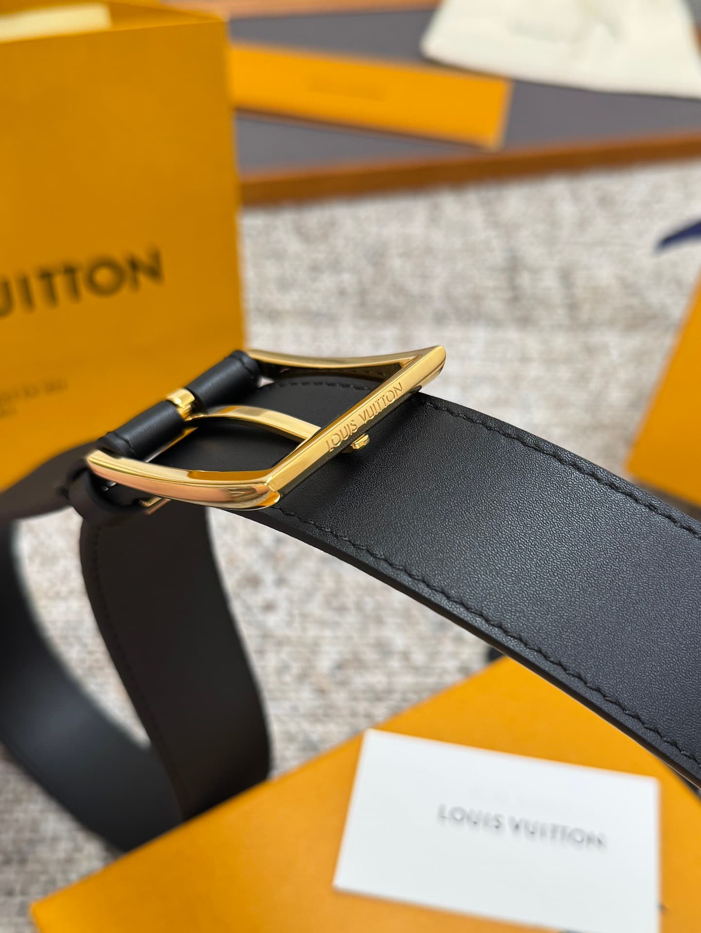 C32892 Louis Vuitton LV Belt Collection/series. Original hardware. Exquisite hand-painted edges. Soft and comfortable. Wide 3.5 — image 4