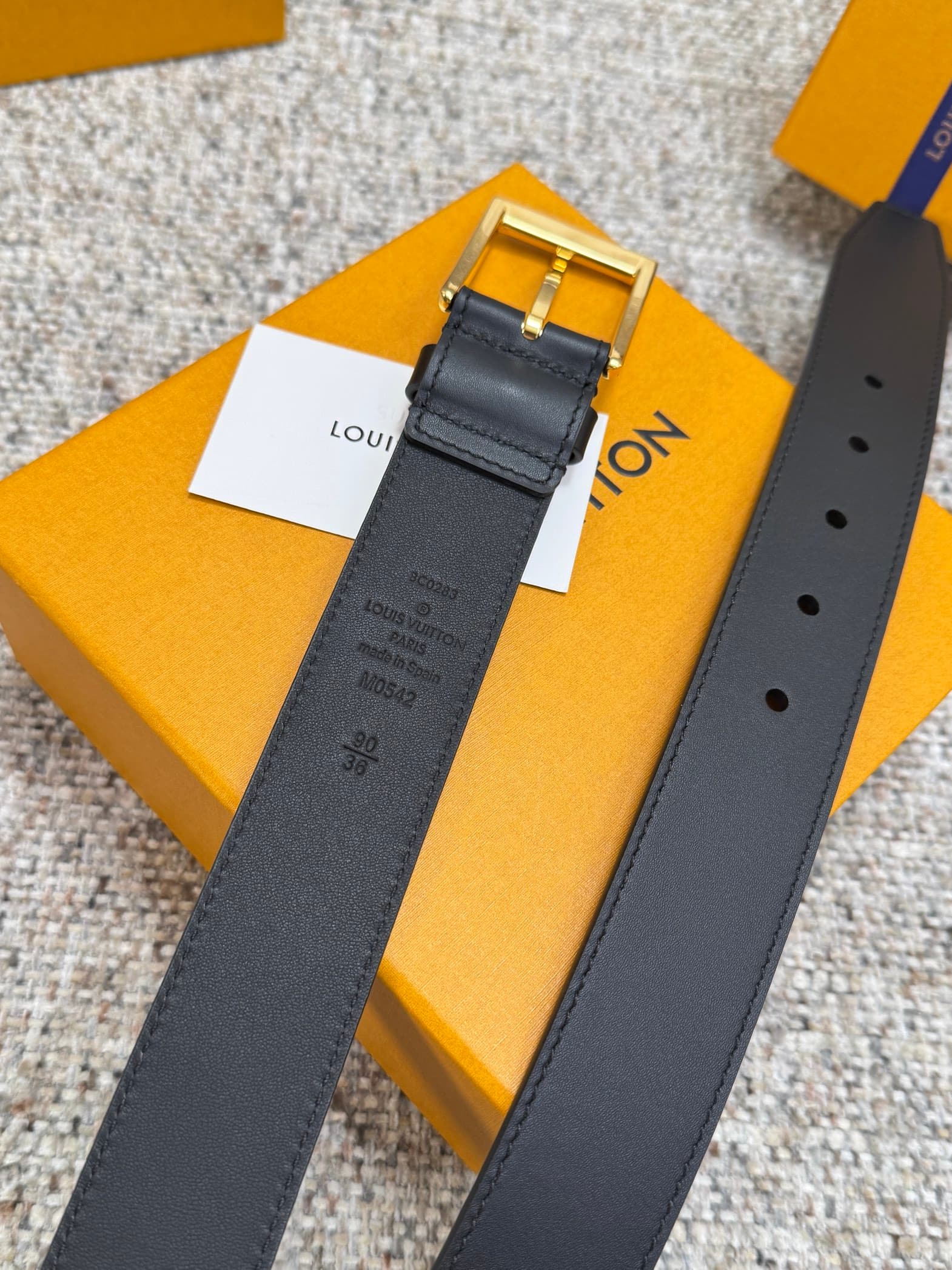 C32892 Louis Vuitton LV Belt Collection/series. Original hardware. Exquisite hand-painted edges. Soft and comfortable. Wide 3.5 — image 7