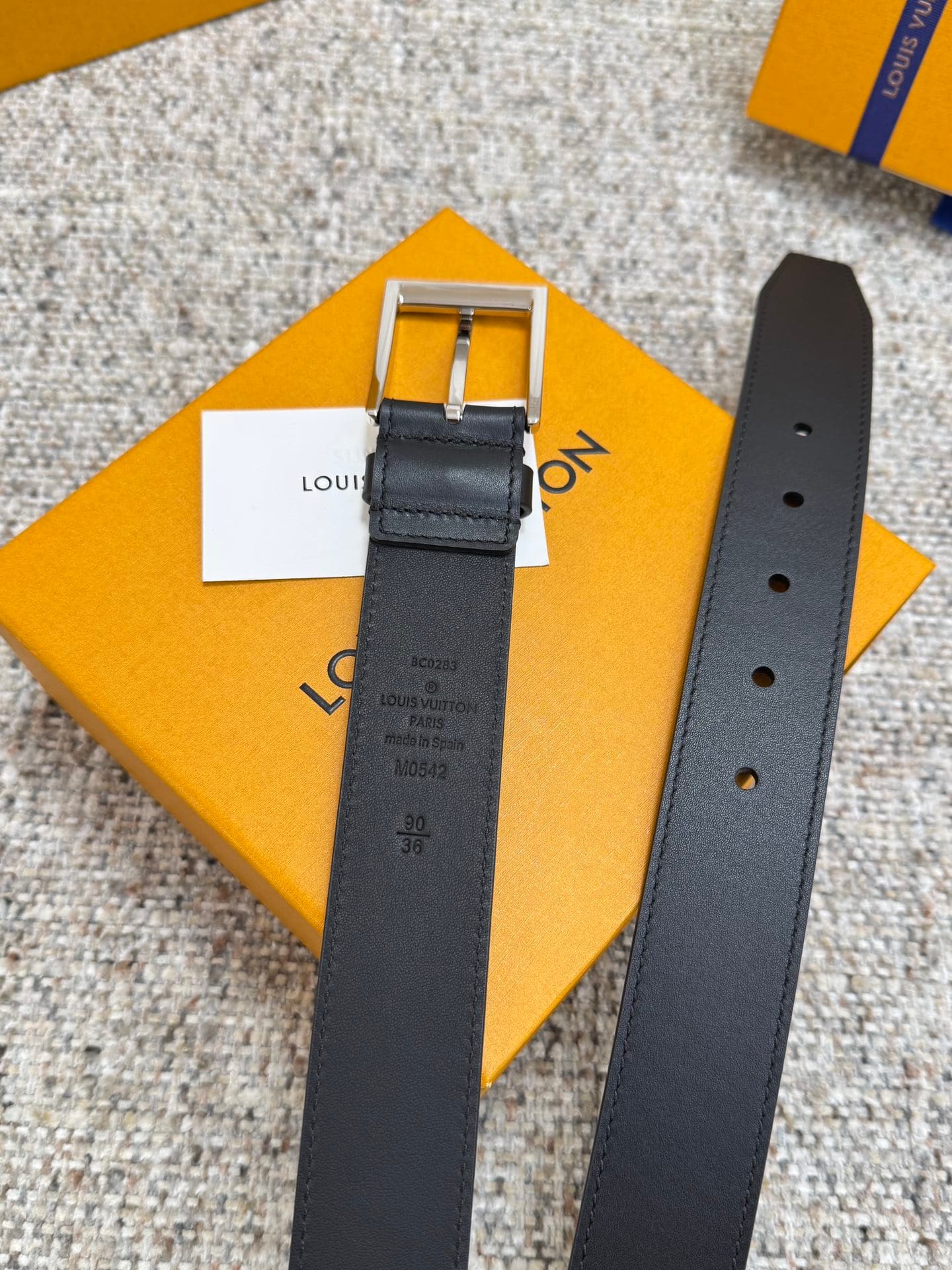 C32891 Louis Vuitton LV Belt Collection/series, original hardware, delicate hand-painted edges, soft and comfortable, wide 3.5 — image 7
