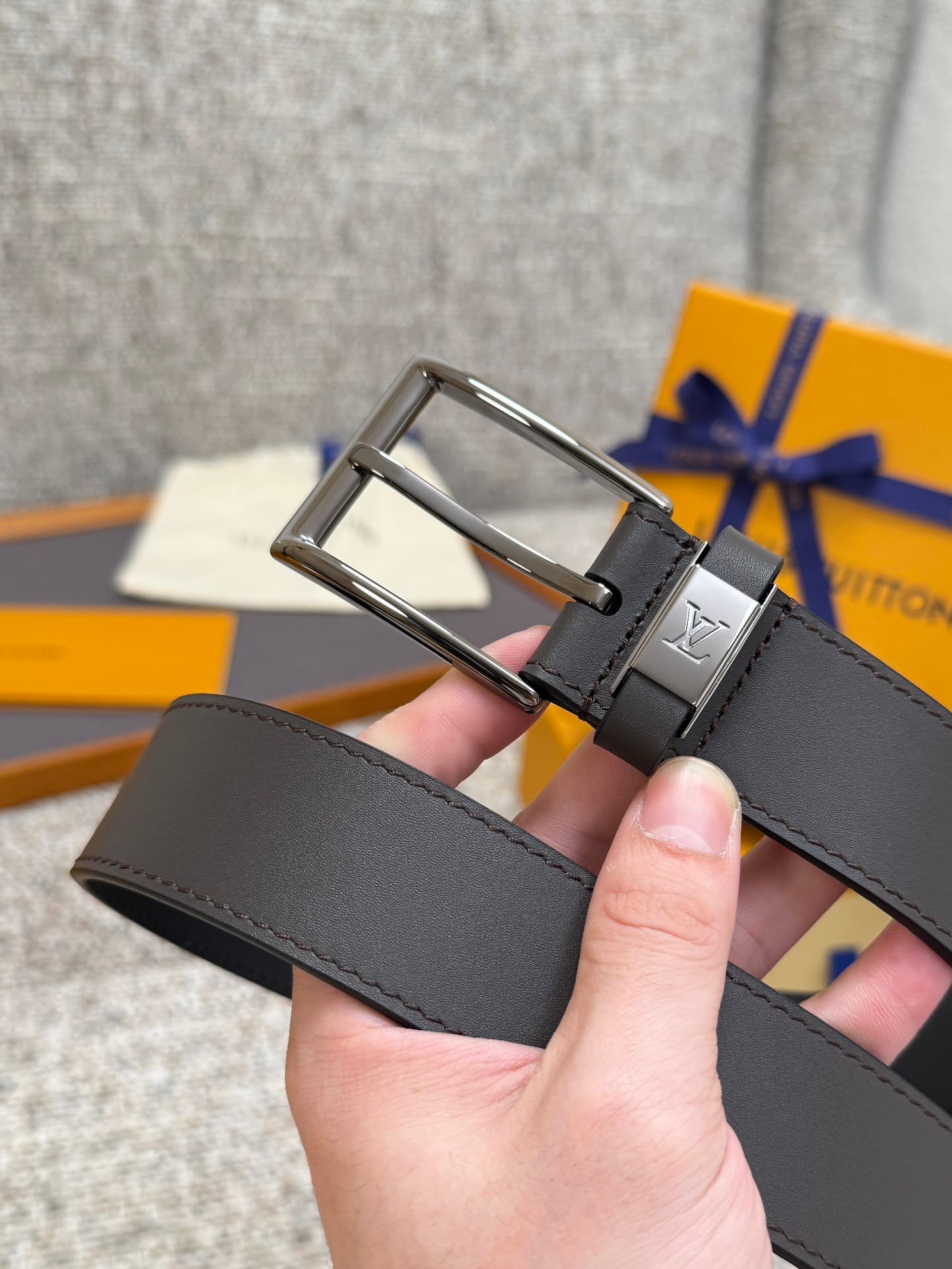 C32889 Louis Vuitton LV Belt Collection/series. Original hardware. Exquisite hand-painted edges. Soft and comfortable. Wide 3.5 — image 3