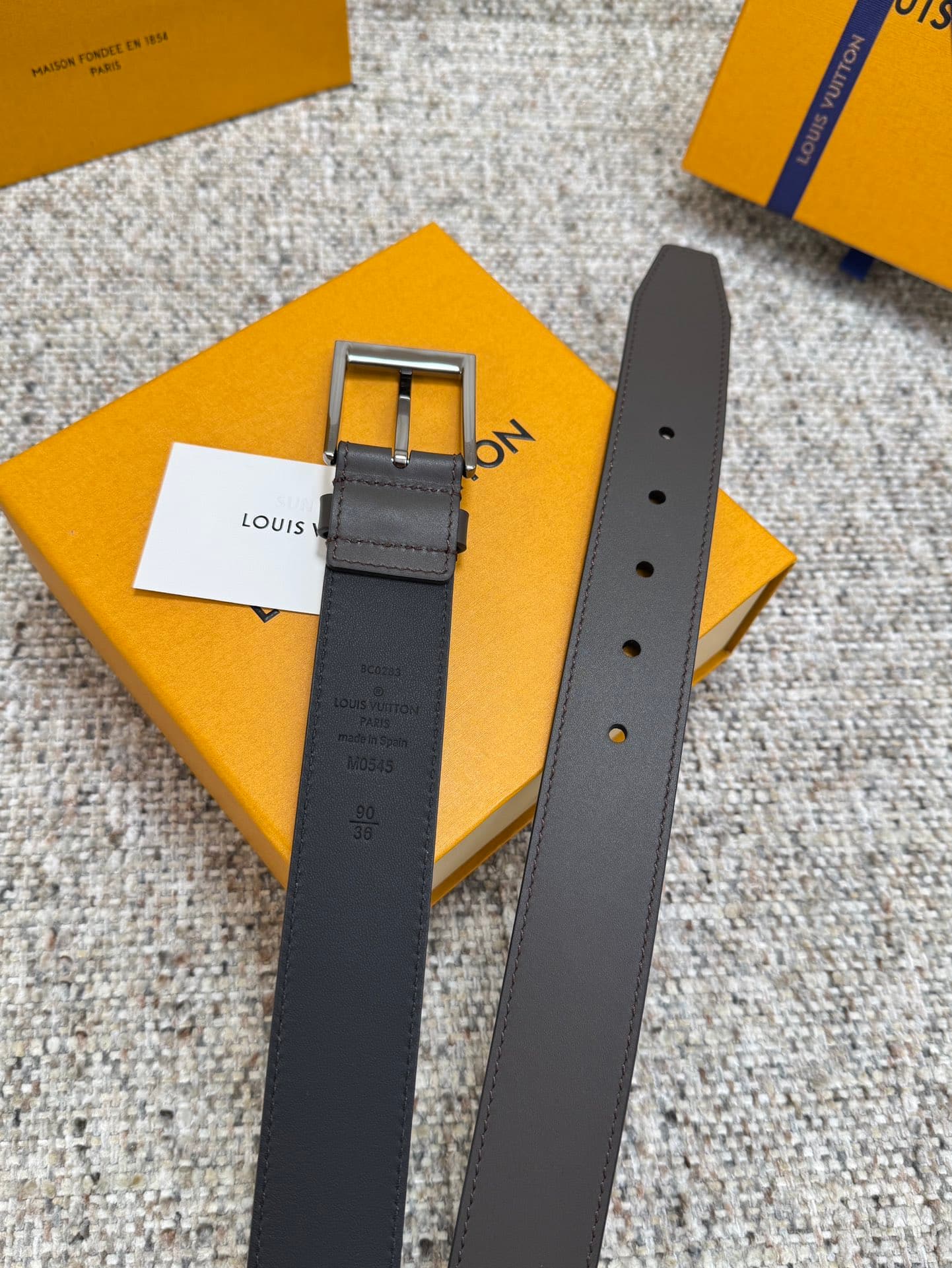 C32889 Louis Vuitton LV Belt Collection/series. Original hardware. Exquisite hand-painted edges. Soft and comfortable. Wide 3.5 — image 7