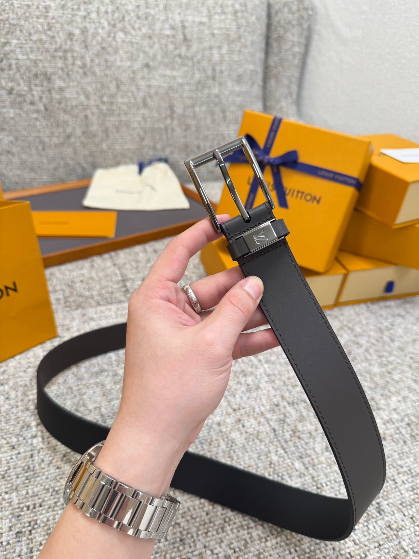C32889 Louis Vuitton LV Belt Collection/series. Original hardware. Exquisite hand-painted edges. Soft and comfortable. Wide 3.5 — image 5