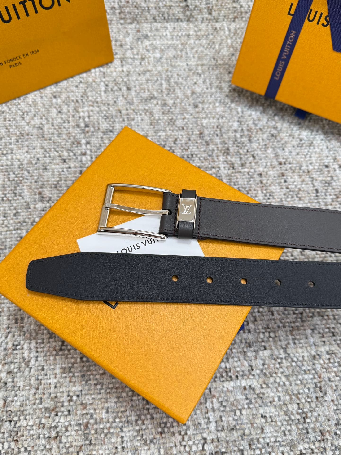C32888 Louis Vuitton LV Belt Collection/series, original hardware, exquisite hand-painted edges, soft and comfortable, wide 3.5 — image 6
