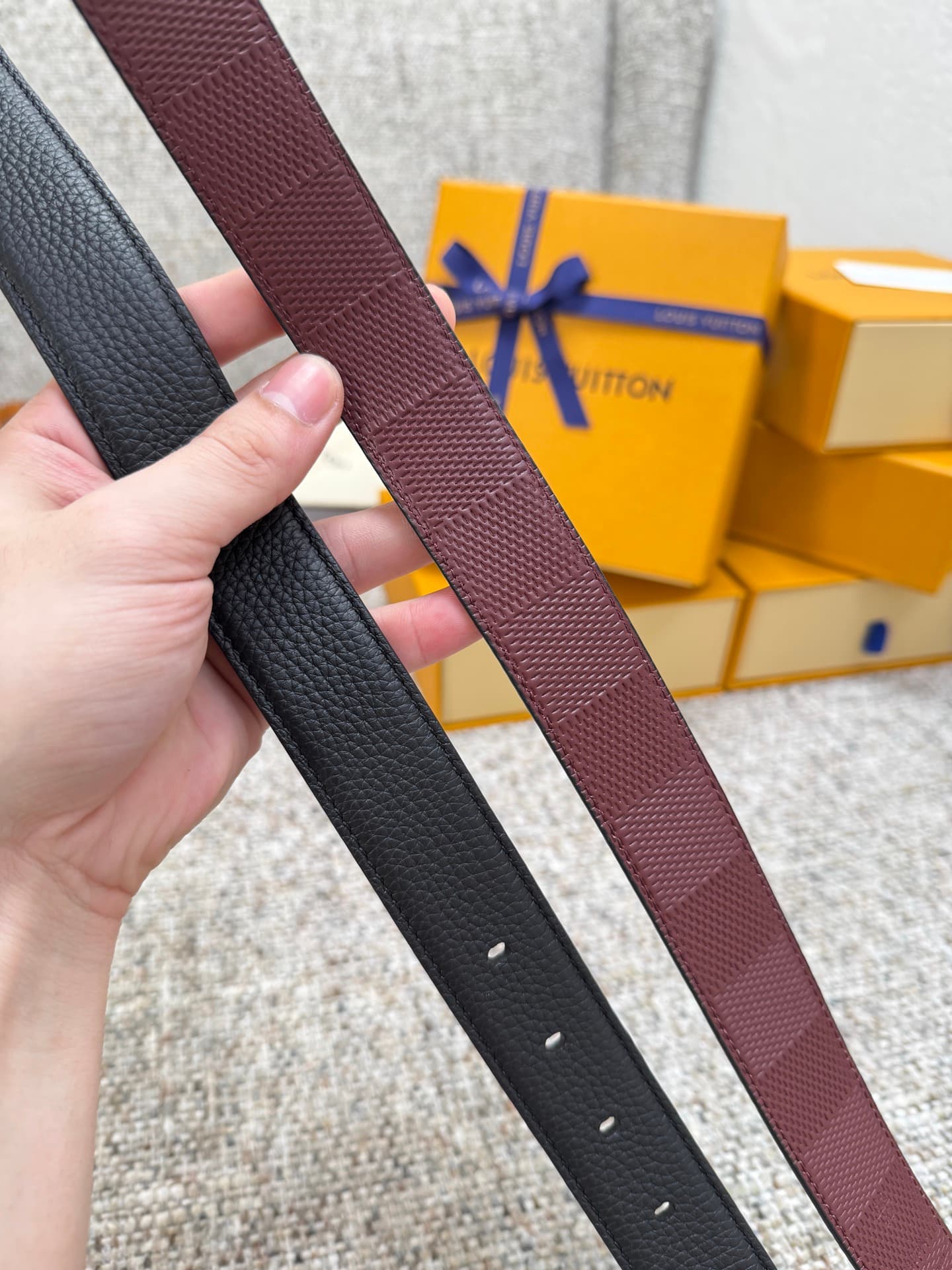 C32883 Louis Vuitton LV Belt FROG Double-Sided Belt Collection. Original hardware. Exquisite hand-painted edges. Soft and comfortable. Wide 3.0 — image 4