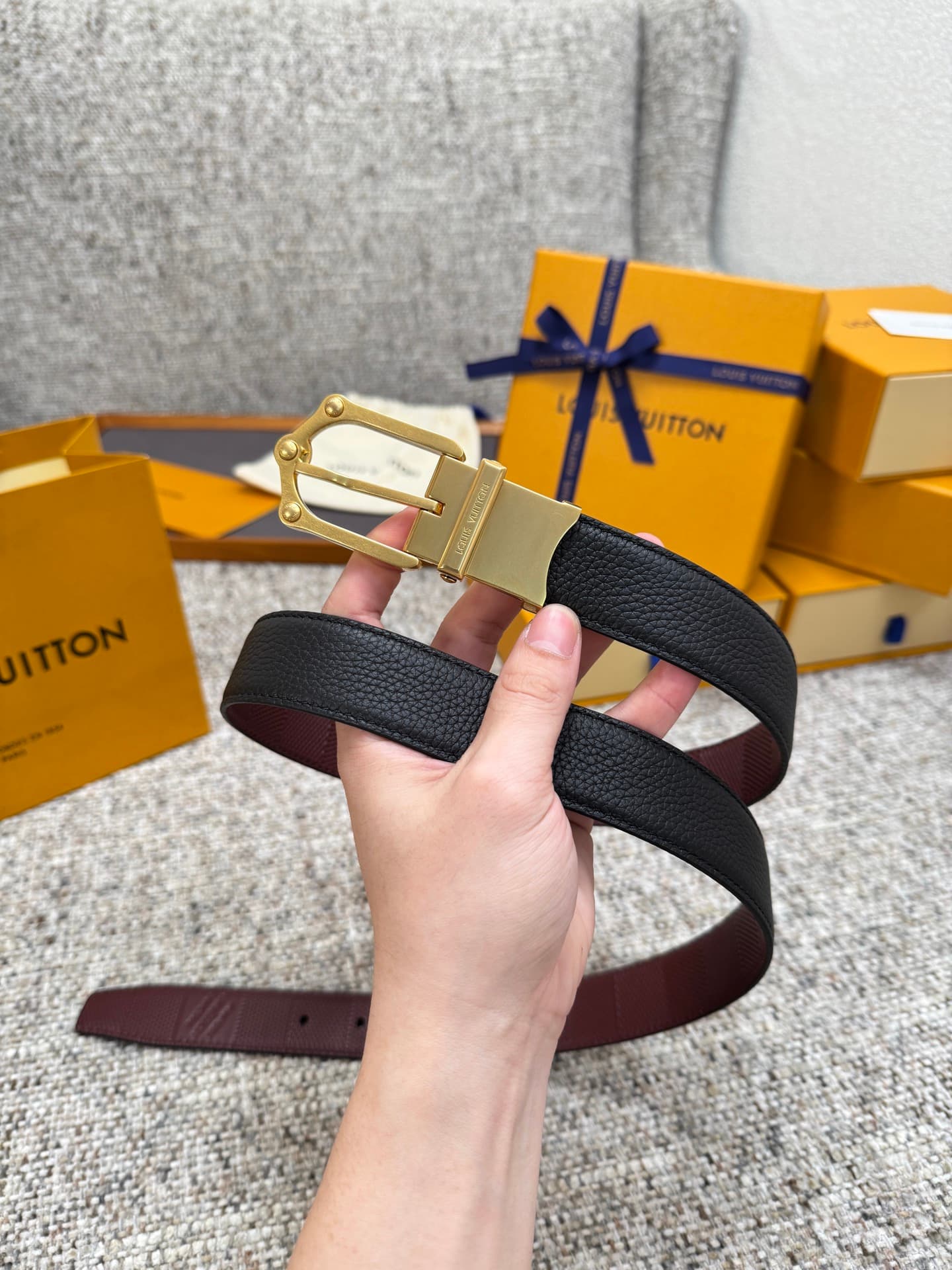 C32882 Louis Vuitton LV Belt FROG Double-Sided Belt Collection. Original hardware. Exquisite hand-painted edges. Soft and comfortable. Wide 3.0 — image 2
