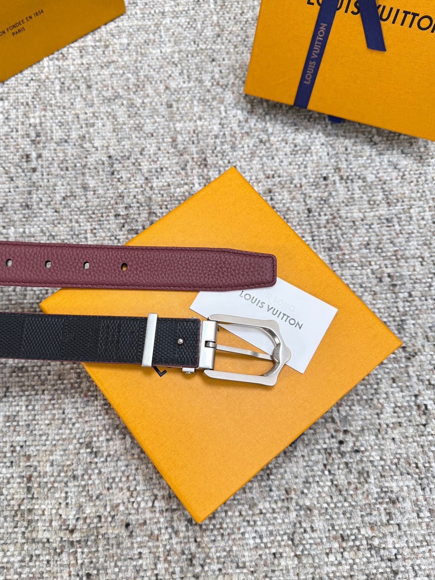 C32881 Louis Vuitton LV Belt FROG Dual-sided belt collection. Original hardware. Delicate hand-painted edges. Soft and comfortable. Wide 3.0 — image 7