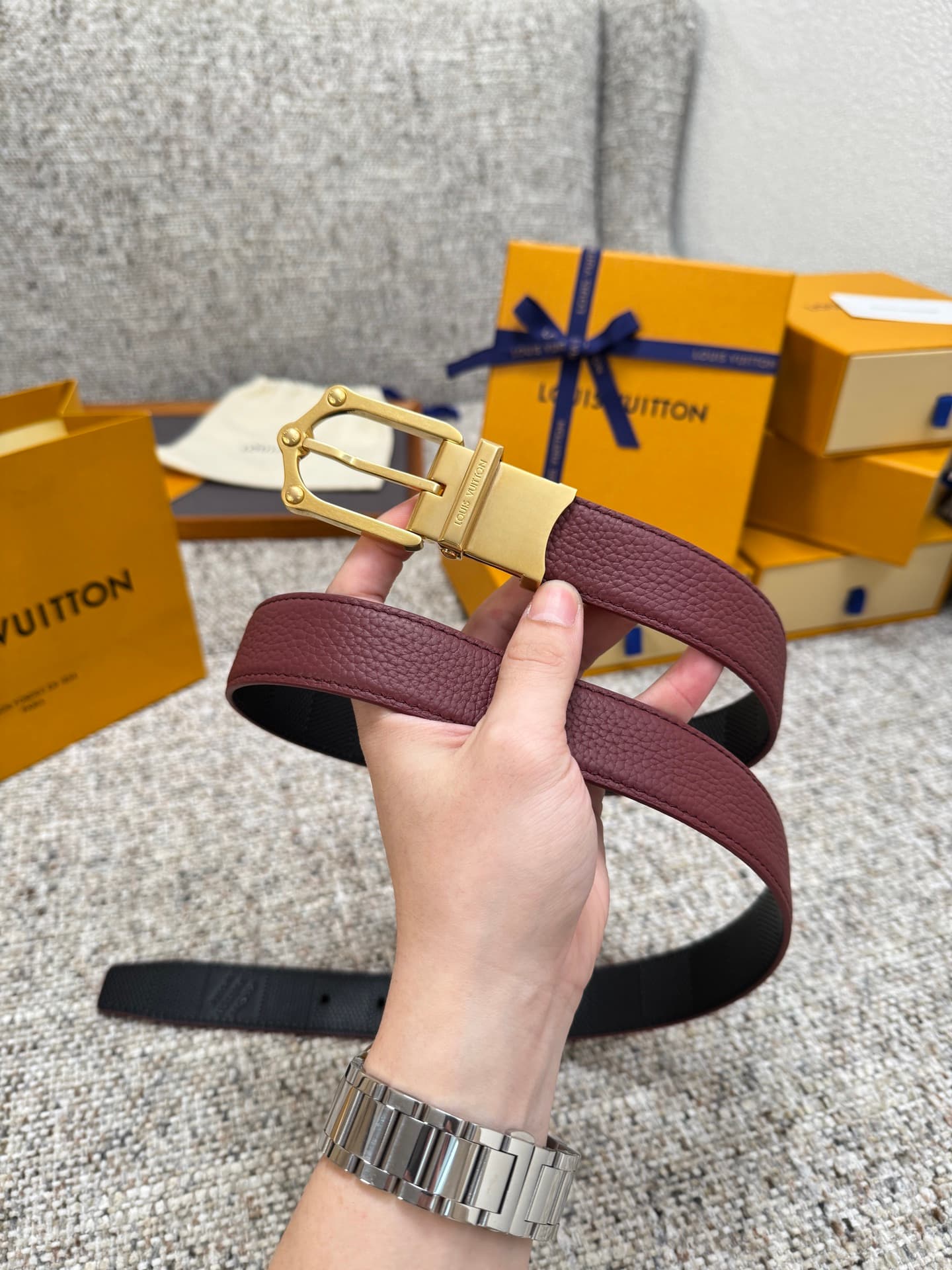 C32880 Louis Vuitton LV Belt FROG Double-Sided Belt Collection. Original hardware. Delicate hand-painted edges. Soft and comfortable. Wide 3.0 — image 2