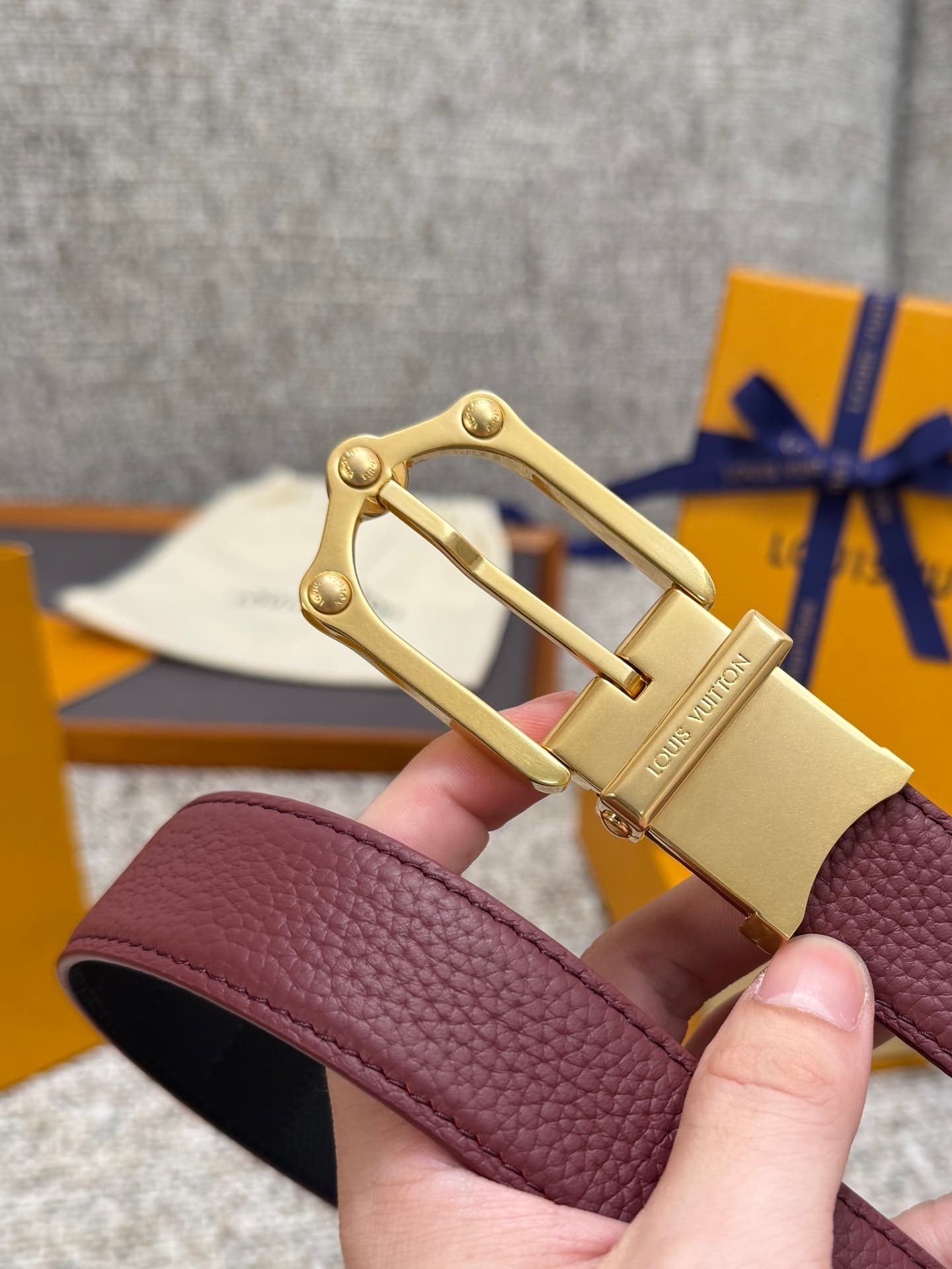 C32880 Louis Vuitton LV Belt FROG Double-Sided Belt Collection. Original hardware. Delicate hand-painted edges. Soft and comfortable. Wide 3.0 — image 3