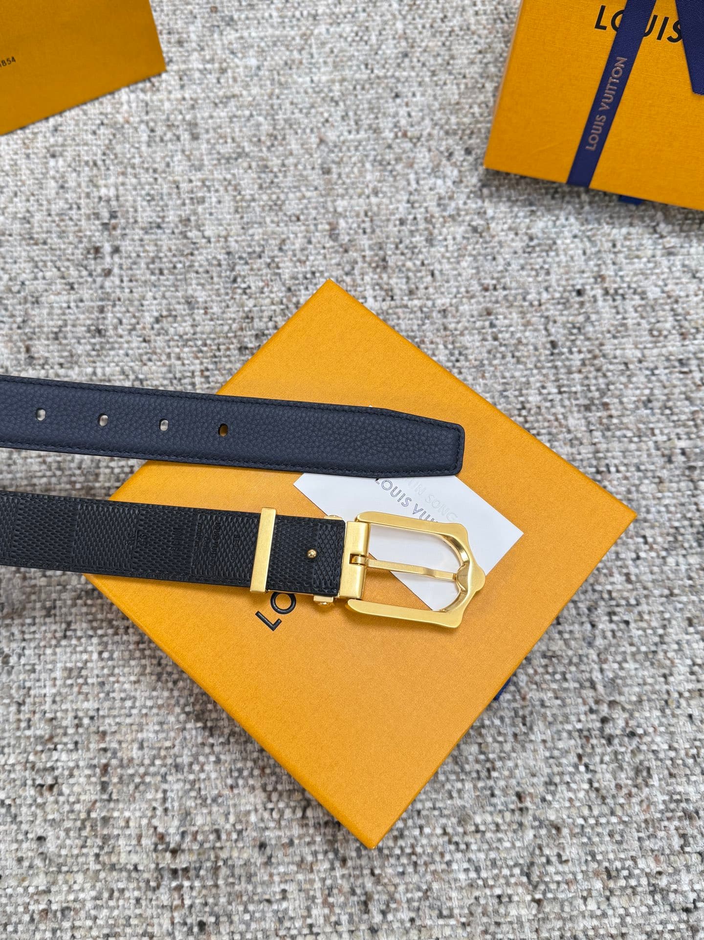 C32879 Louis Vuitton LV Belt FROG Double-Sided Belt Collection. Original hardware. Delicate hand-painted edges. Soft and comfortable. Wide 3.0 — image 7