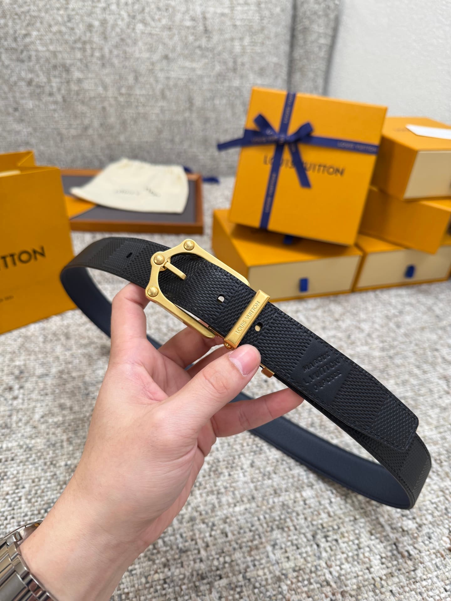 C32879 Louis Vuitton LV Belt FROG Double-Sided Belt Collection. Original hardware. Delicate hand-painted edges. Soft and comfortable. Wide 3.0 — image 8