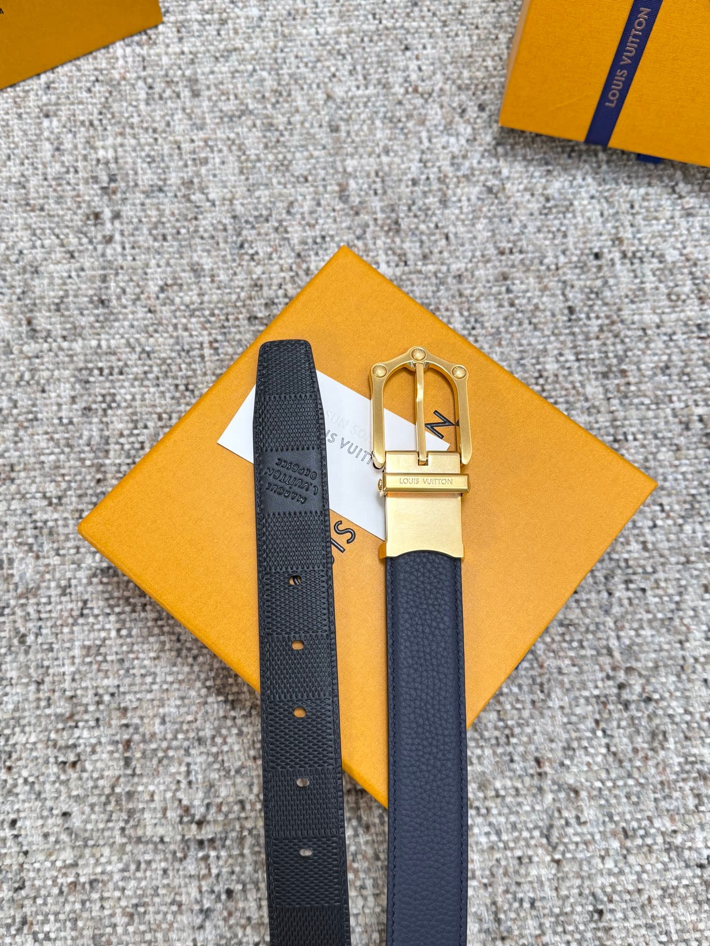 C32879 Louis Vuitton LV Belt FROG Double-Sided Belt Collection. Original hardware. Delicate hand-painted edges. Soft and comfortable. Wide 3.0 — image 6