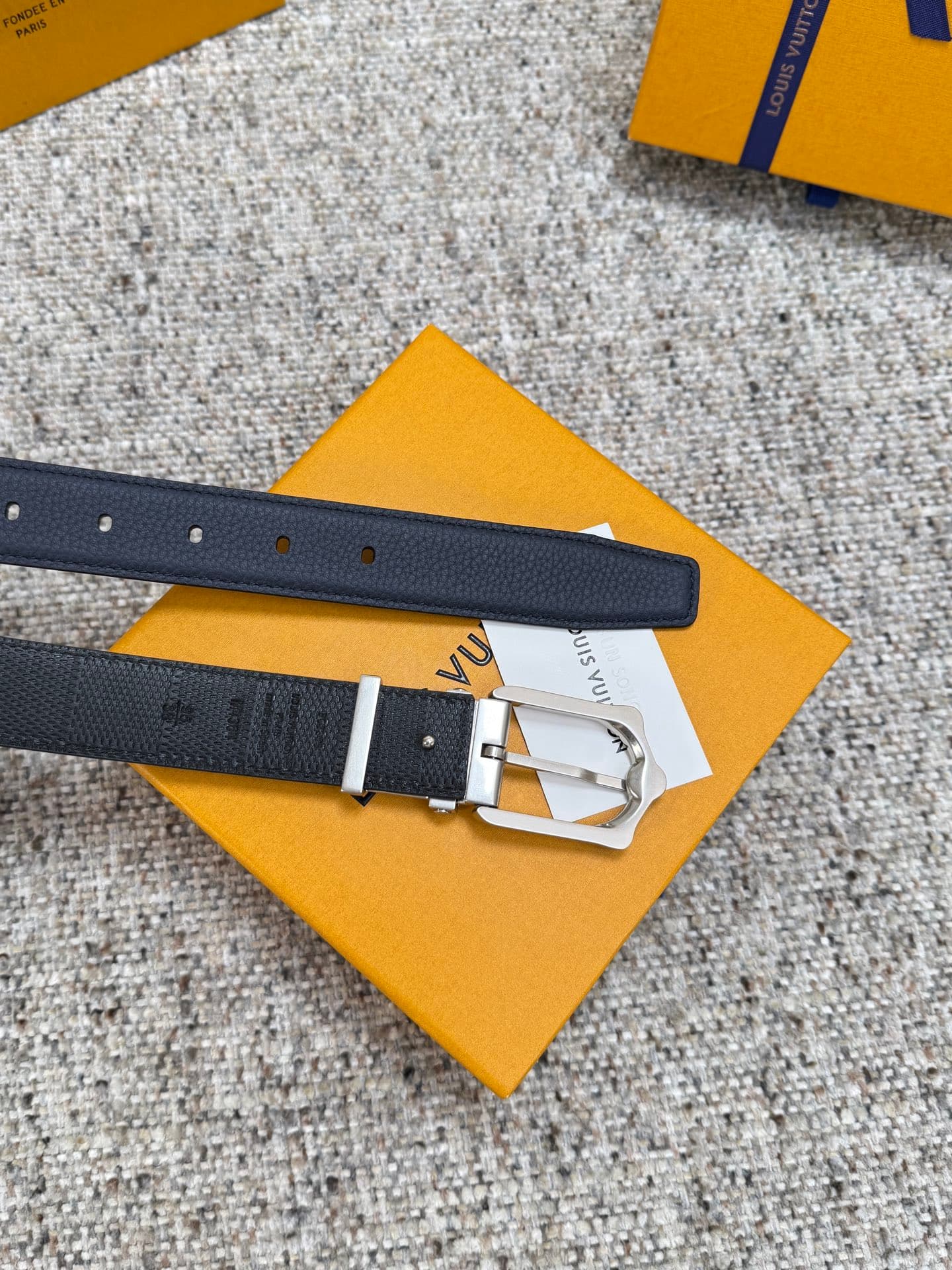 C32878 Louis Vuitton LV Belt FROG Double-Sided Belt Collection. Original hardware. Exquisite hand-painted edges. Soft and comfortable. Wide 3.0 — image 7