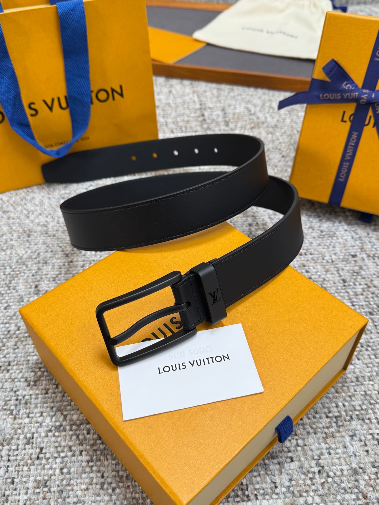 C32885 Louis Vuitton LV Belt, Plain weave series, original hardware, delicate hand-painted edges, soft and comfortable, wide 3.5 — image 5