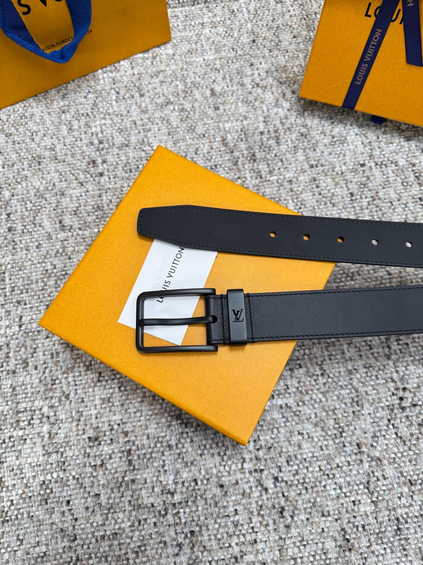 C32885 Louis Vuitton LV Belt, Plain weave series, original hardware, delicate hand-painted edges, soft and comfortable, wide 3.5 — image 6