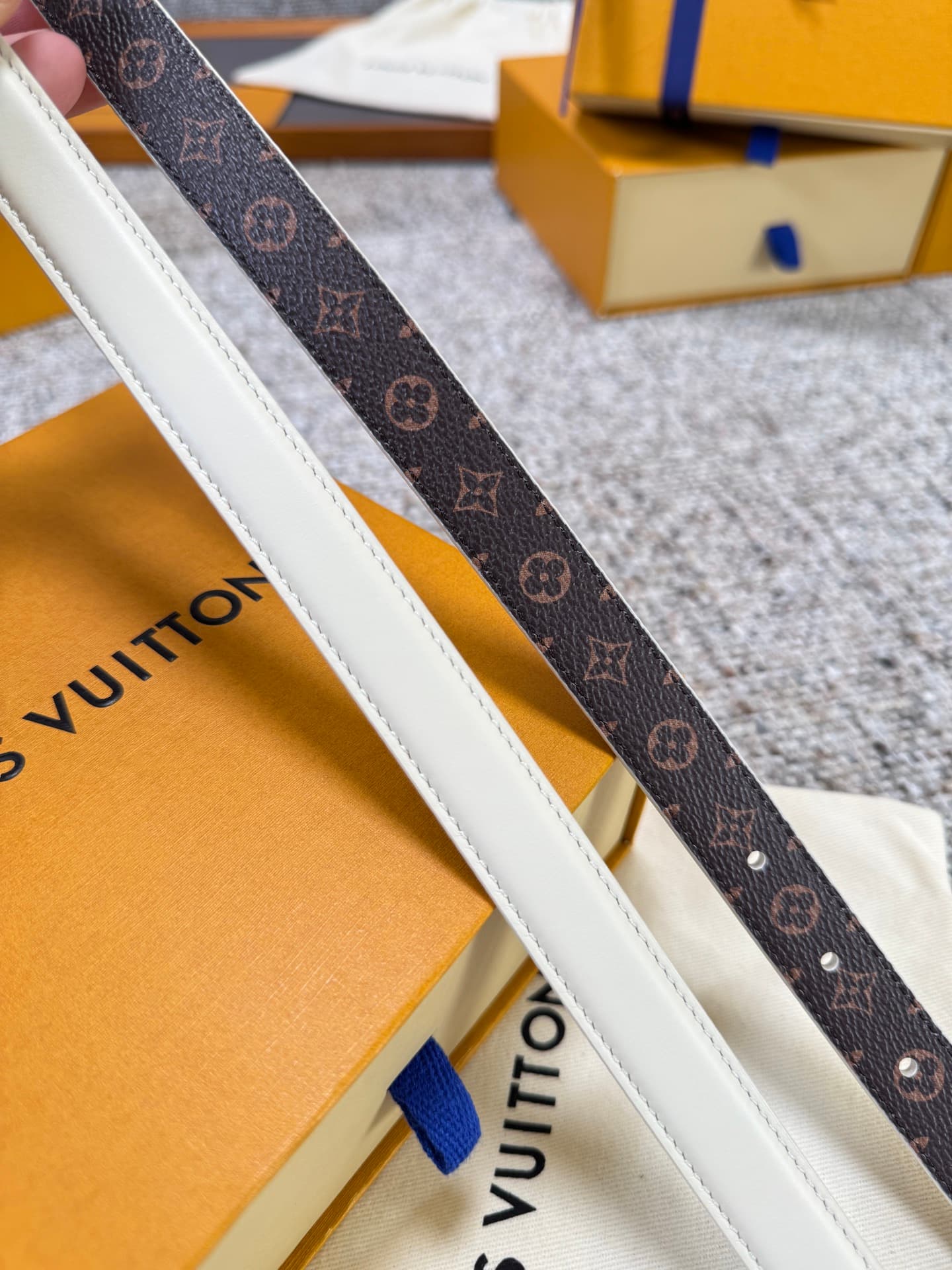 C32990 Louis Vuitton LV Belt BLOOM Series – Original hardware, delicate hand-painted edges, soft and comfortable, wide 2.0 — image 8