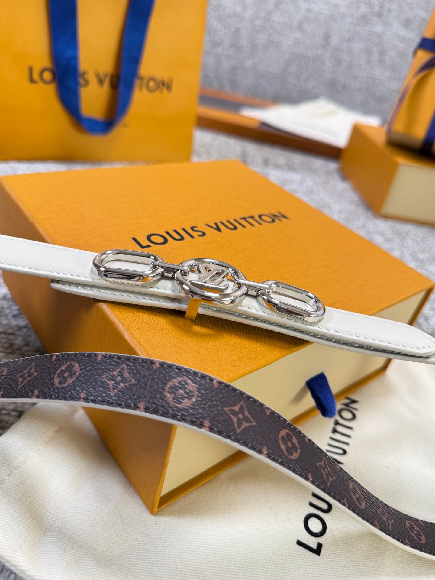C32990 Louis Vuitton LV Belt BLOOM Series – Original hardware, delicate hand-painted edges, soft and comfortable, wide 2.0 — image 6