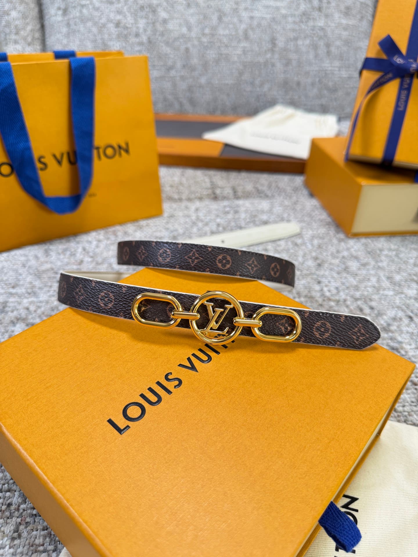 C32988 Louis Vuitton LV Belt BLOOM Series – Original hardware, delicate hand-painted edges, soft and comfortable, wide 2.0 — image 5