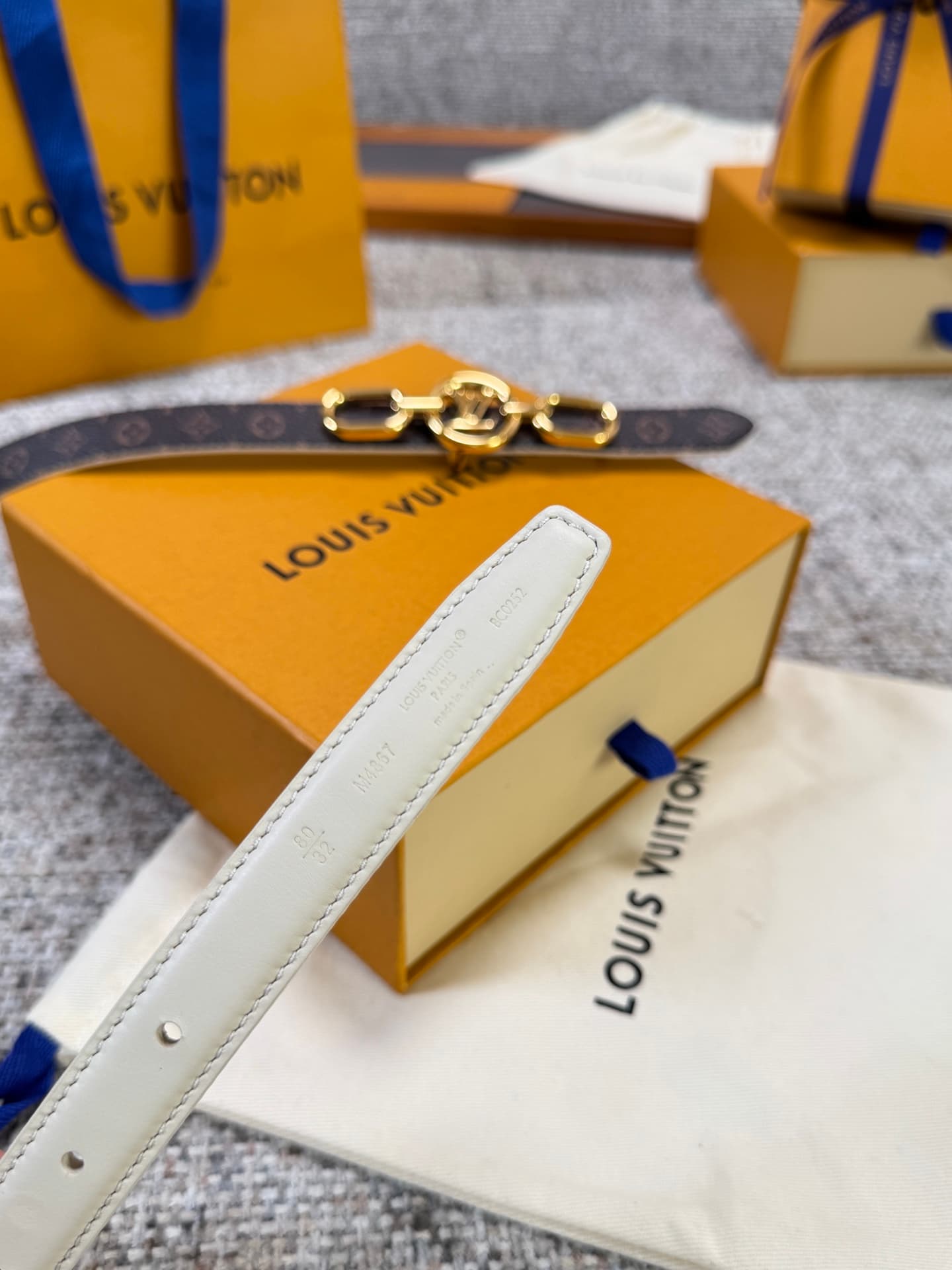 C32988 Louis Vuitton LV Belt BLOOM Series – Original hardware, delicate hand-painted edges, soft and comfortable, wide 2.0 — image 6