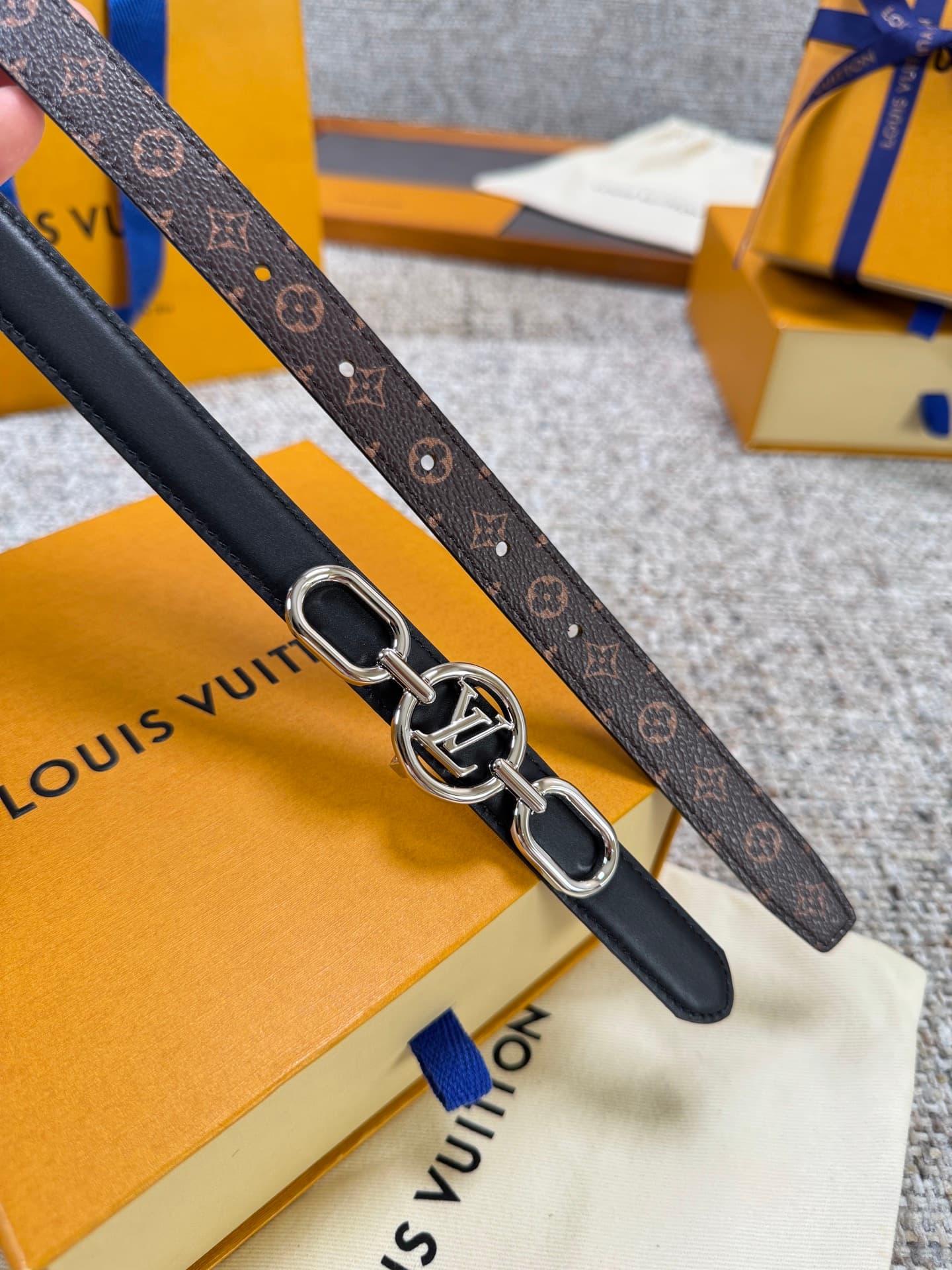 C32987 Louis Vuitton LV Belt BLOOM Series – Original hardware, delicate hand-painted edges, soft and comfortable, wide 2.0 — image 3