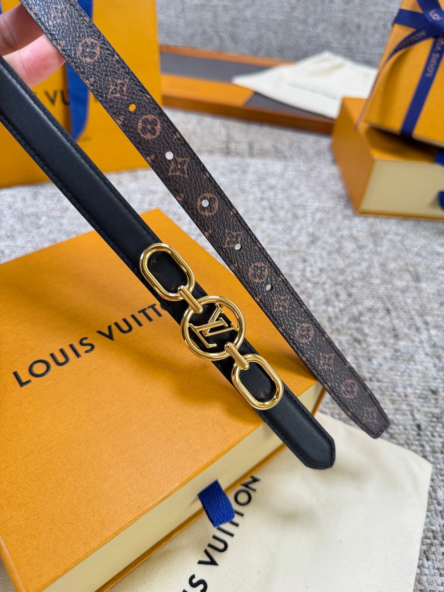 C32986 Louis Vuitton LV Belt BLOOM Series – Original hardware, delicate hand-painted edges, soft and comfortable, wide 2.0 — image 3