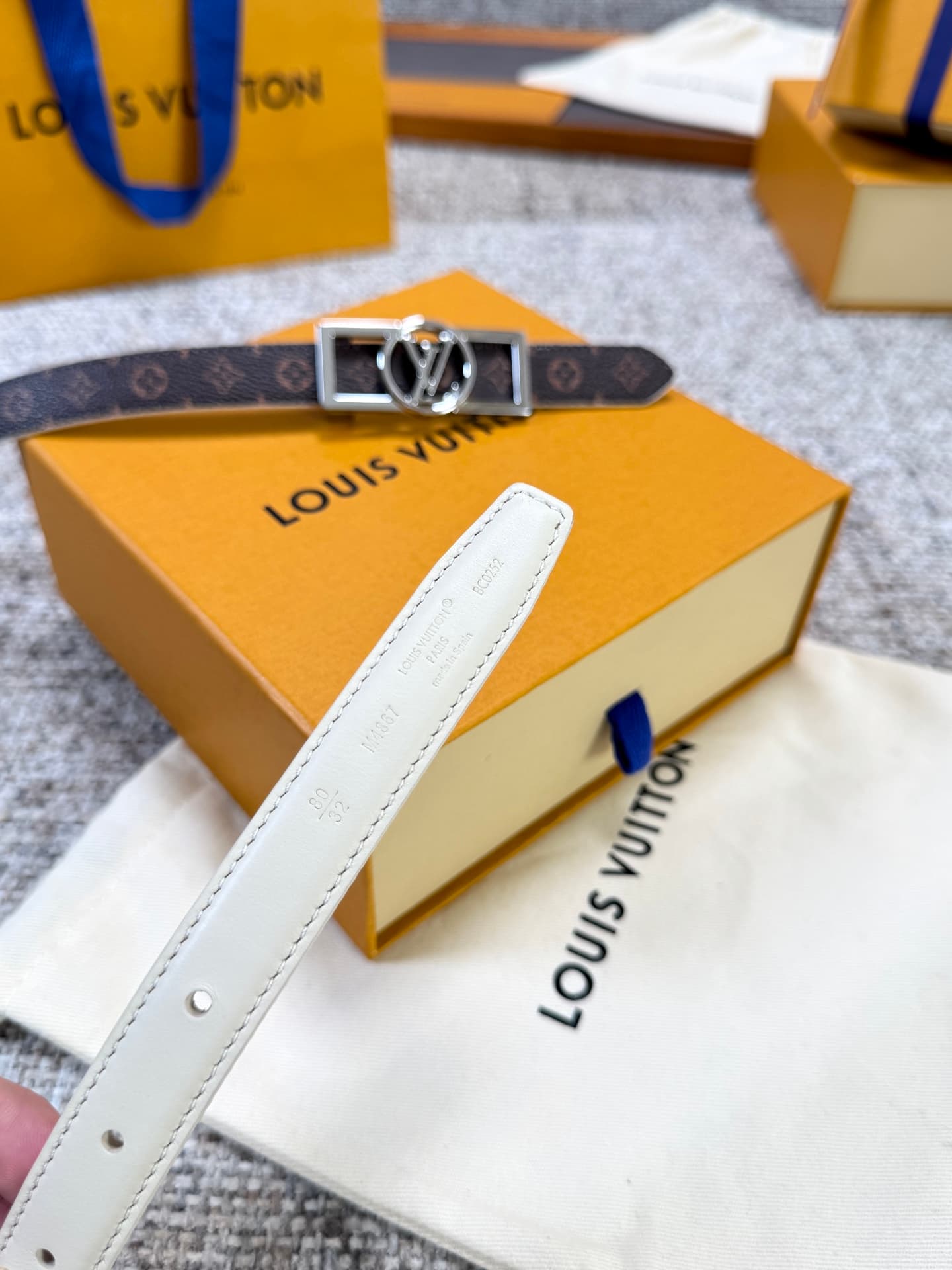 C32983 Louis Vuitton LV Belt BLOOM Series – Original hardware, delicate hand-painted edges, soft and comfortable, wide 2.0 — image 6