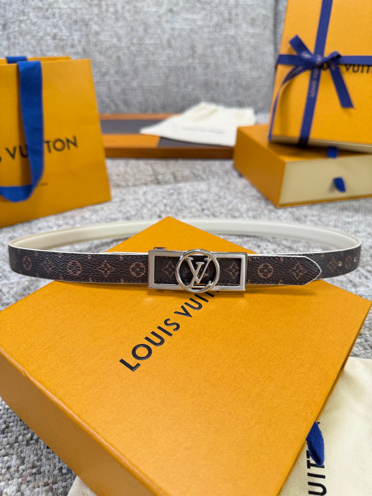 C32983 Louis Vuitton LV Belt BLOOM Series – Original hardware, delicate hand-painted edges, soft and comfortable, wide 2.0 — image 4