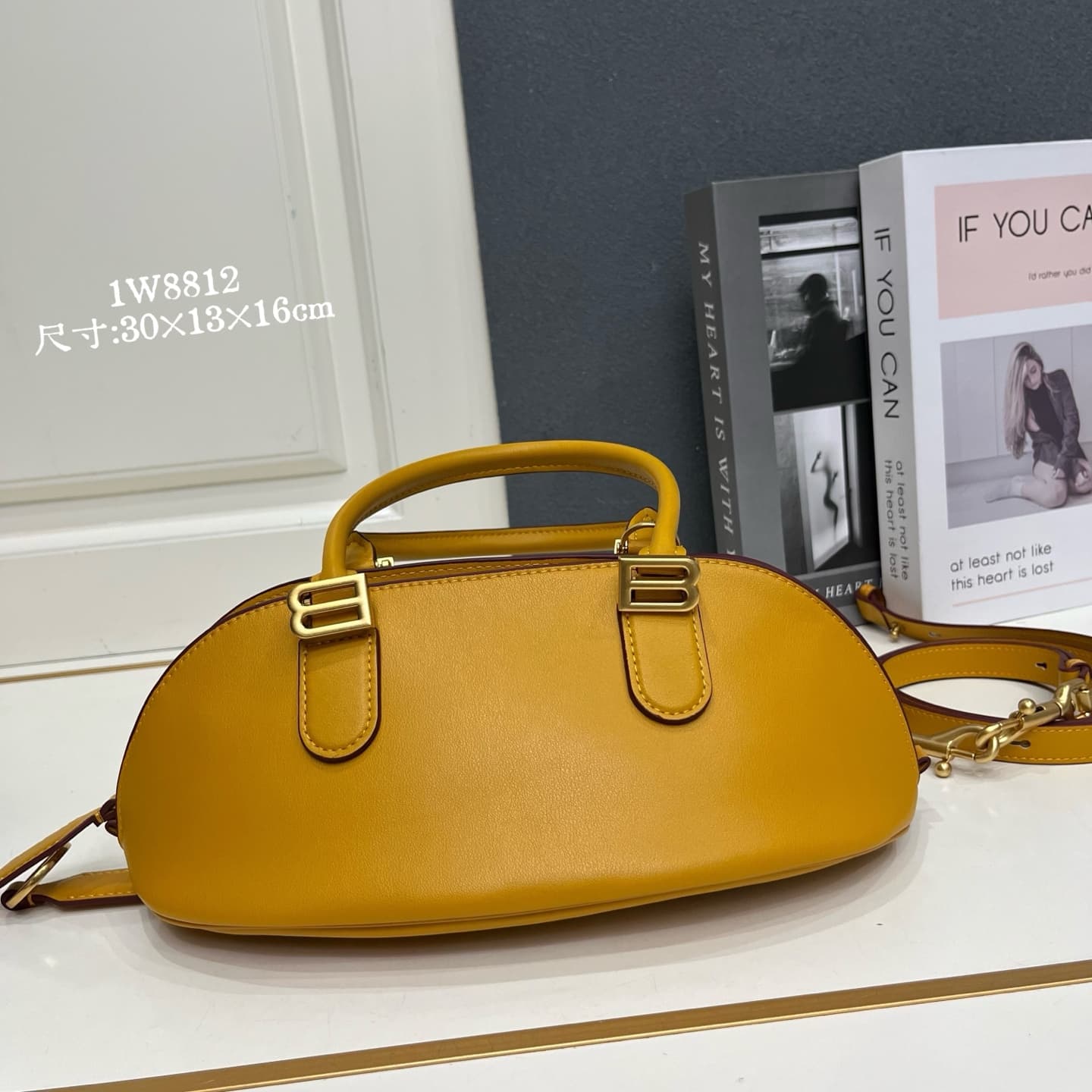 C3244 Balenciaga 2026 Bolero design, shell bag, top-grade cowhide — image 1