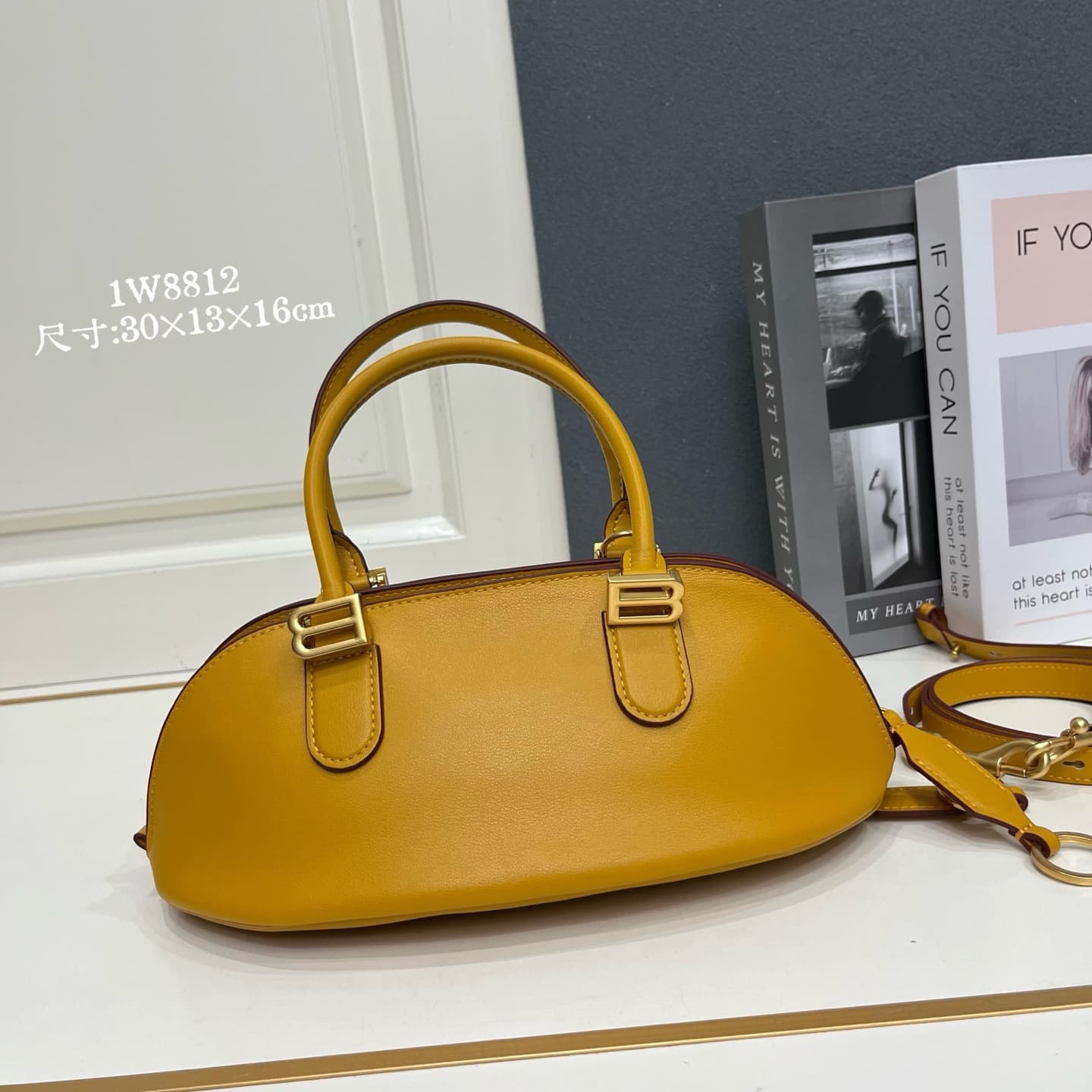 C3244 Balenciaga 2026 Bolero design, shell bag, top-grade cowhide — image 2