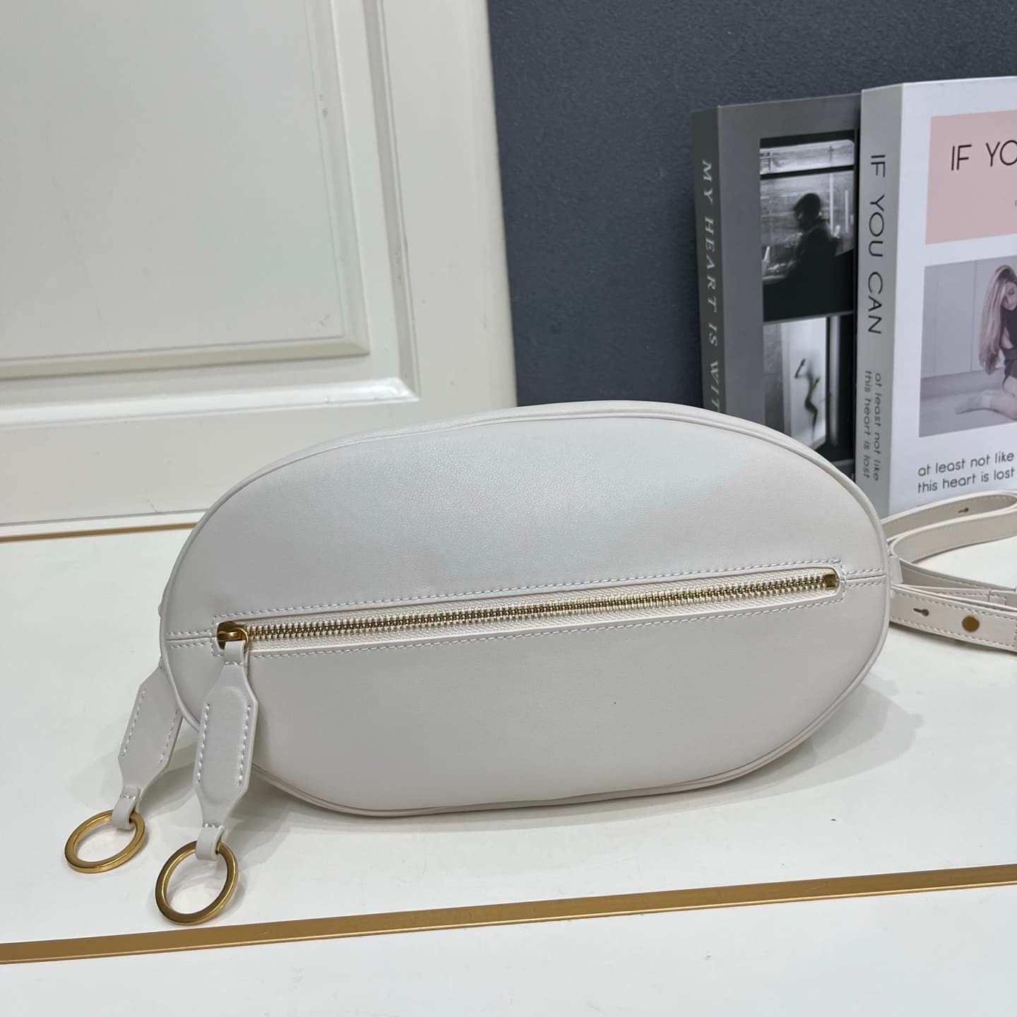 C3243 Balenciaga 2026 Bolero design, shell bag, top-grain cowhide — image 6