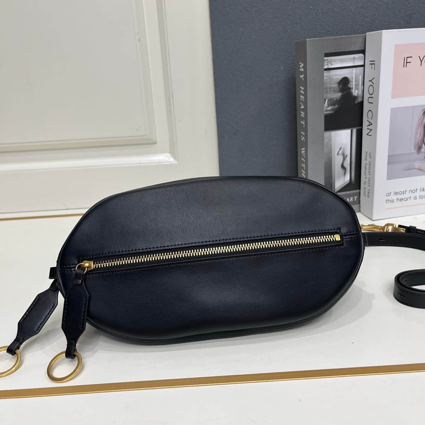 C3241 Balenciaga 2026 Bolero collection – Shell bag, top-grade cowhide material — image 6