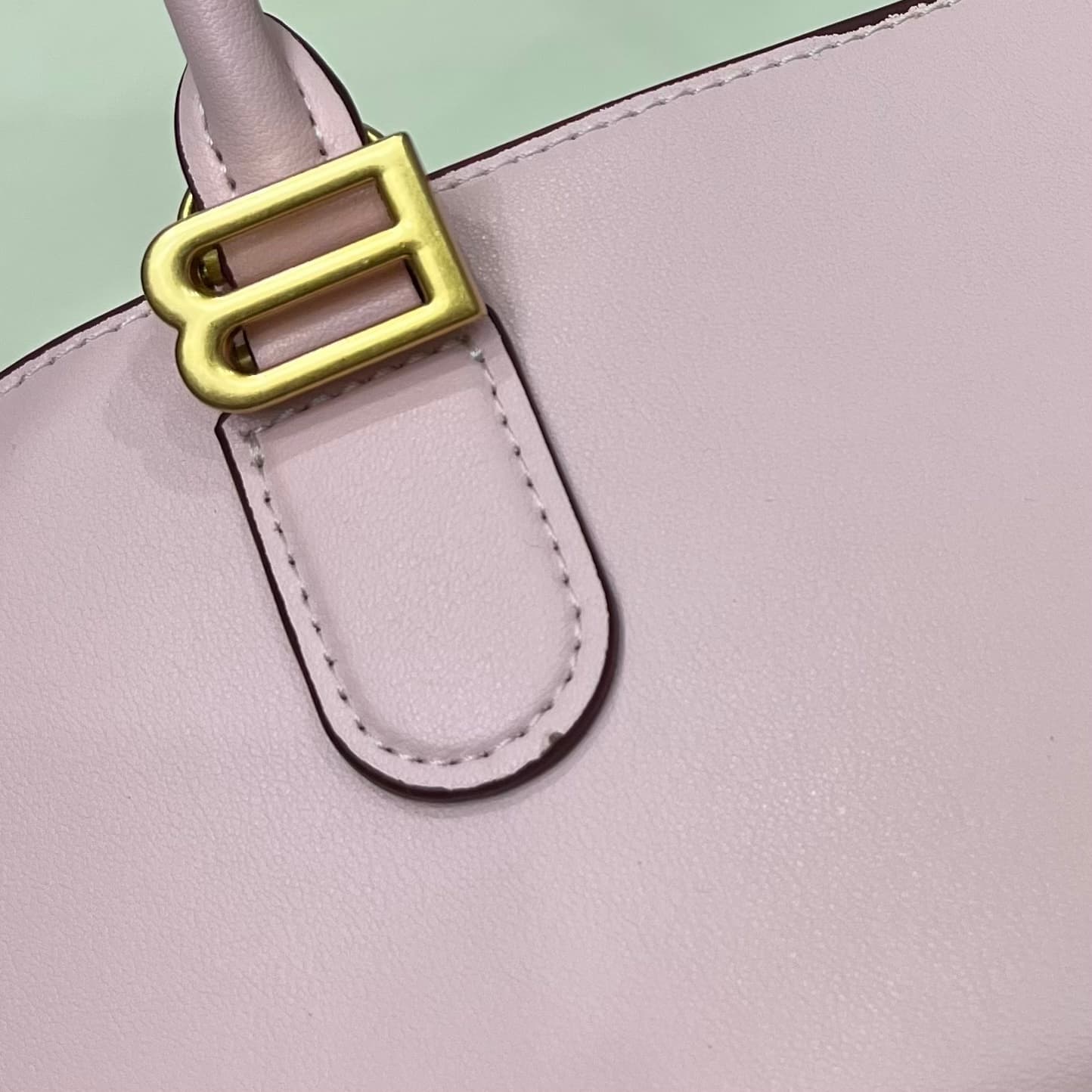 C3240 Balenciaga 2026 Bolero collection – Shell bag, top-grain cowhide — image 5