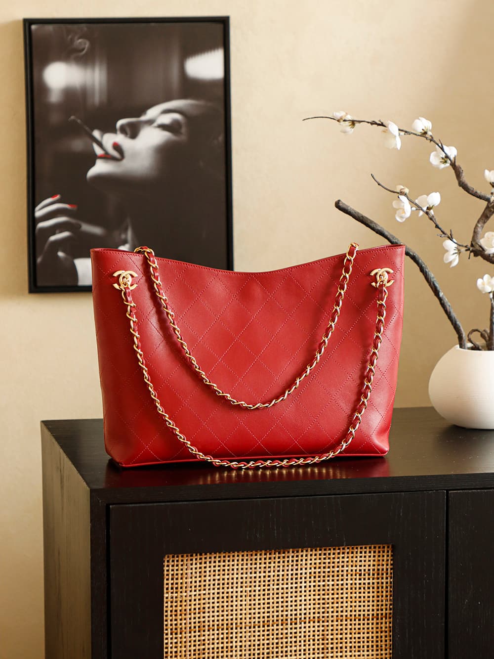C765 𝐂𝐡𝐚𝐧𝐞𝐥 𝟐𝟔𝐜 Spring/Summer Collection — image 1