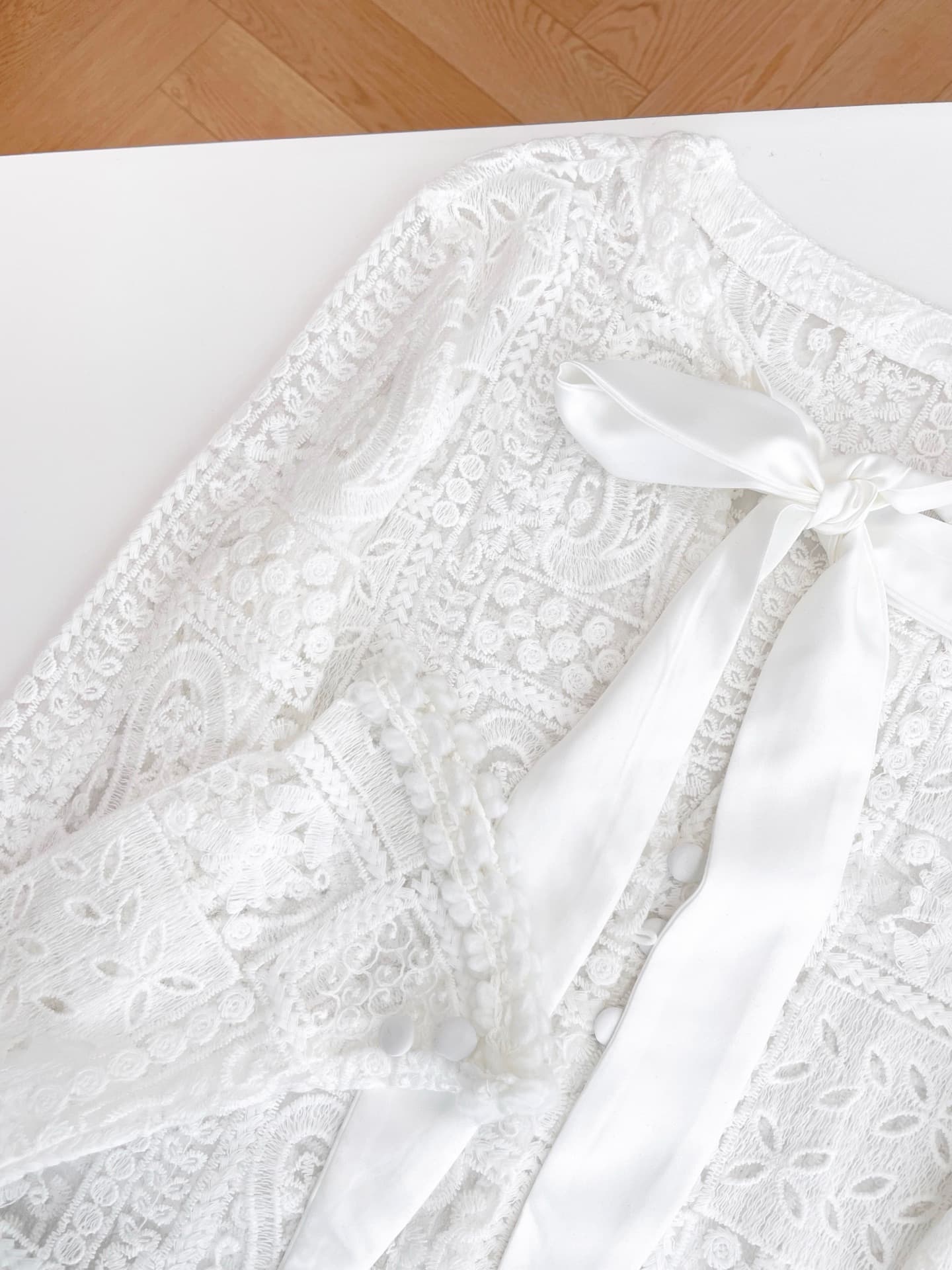 C18467 🆕🆕🆕 ✨ French lace set – This is a delicate and sweet two-piece outfit made of heavy lace. It consists of a long-sleeved top and a skirt, giving it a refined and romantic appearance. It’s suitable for dates or casual social events; the top can be wo — image 3
