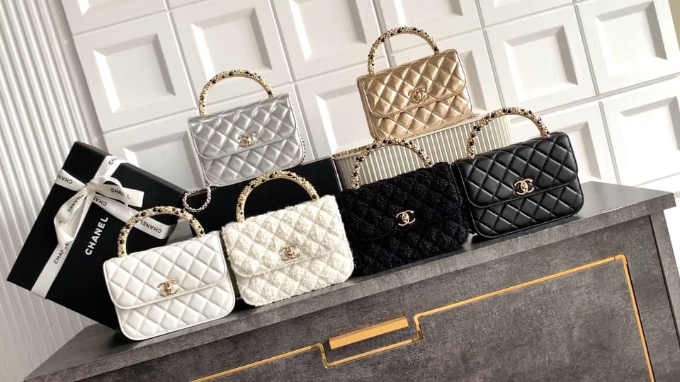 C739 Large size! Large H real video clips🌟 Six colors available: OHANEL🚩🚩🚩 Chanel 26C pearl-handled chain bag, champagne gold lychee-patterned 🐮 leather + classic diamond pattern, metal double C logo is very distinctive! The handle is adorned with pearls  — image 1