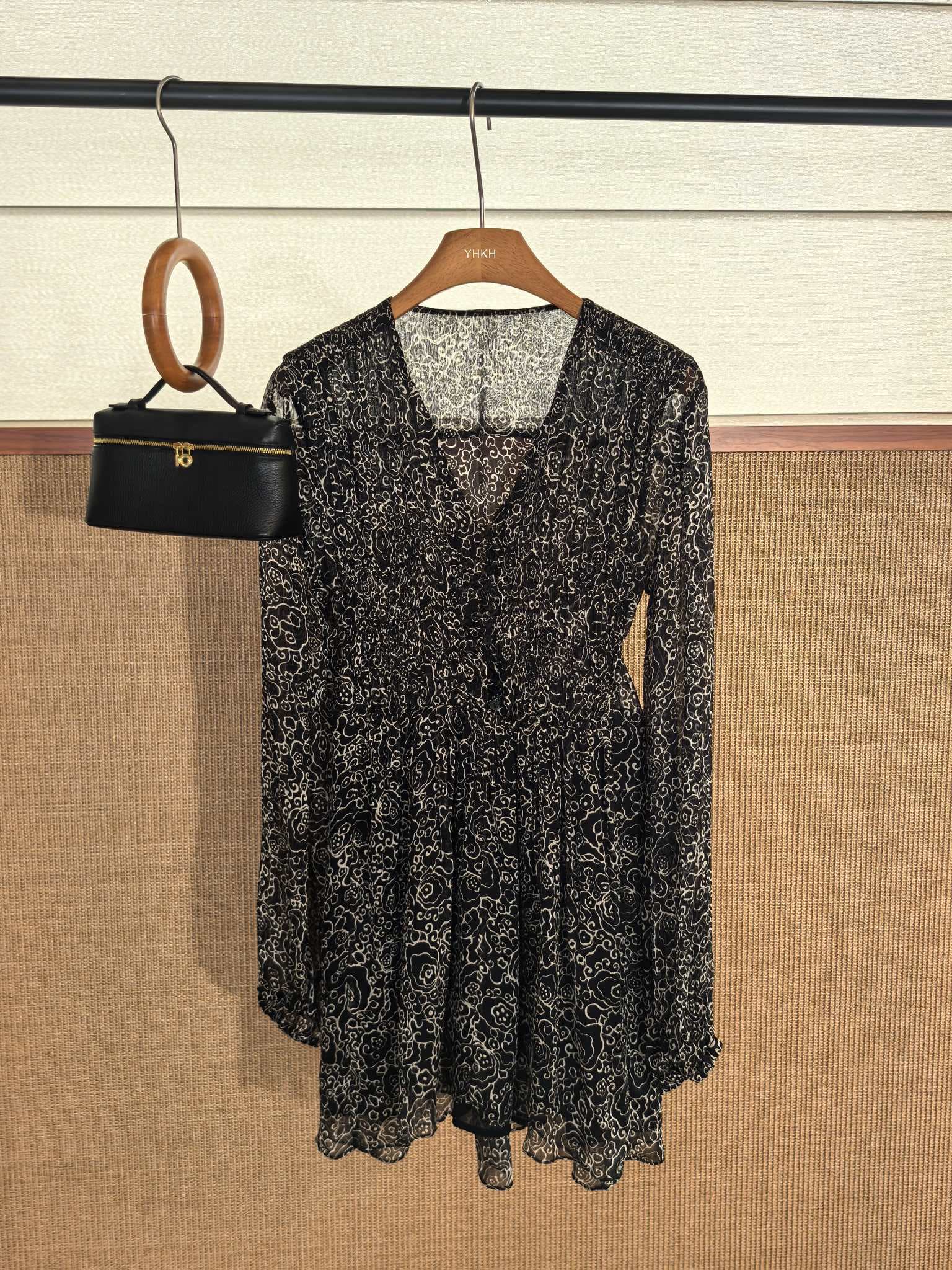 C18392 Spring new style romantic print dress — image 2