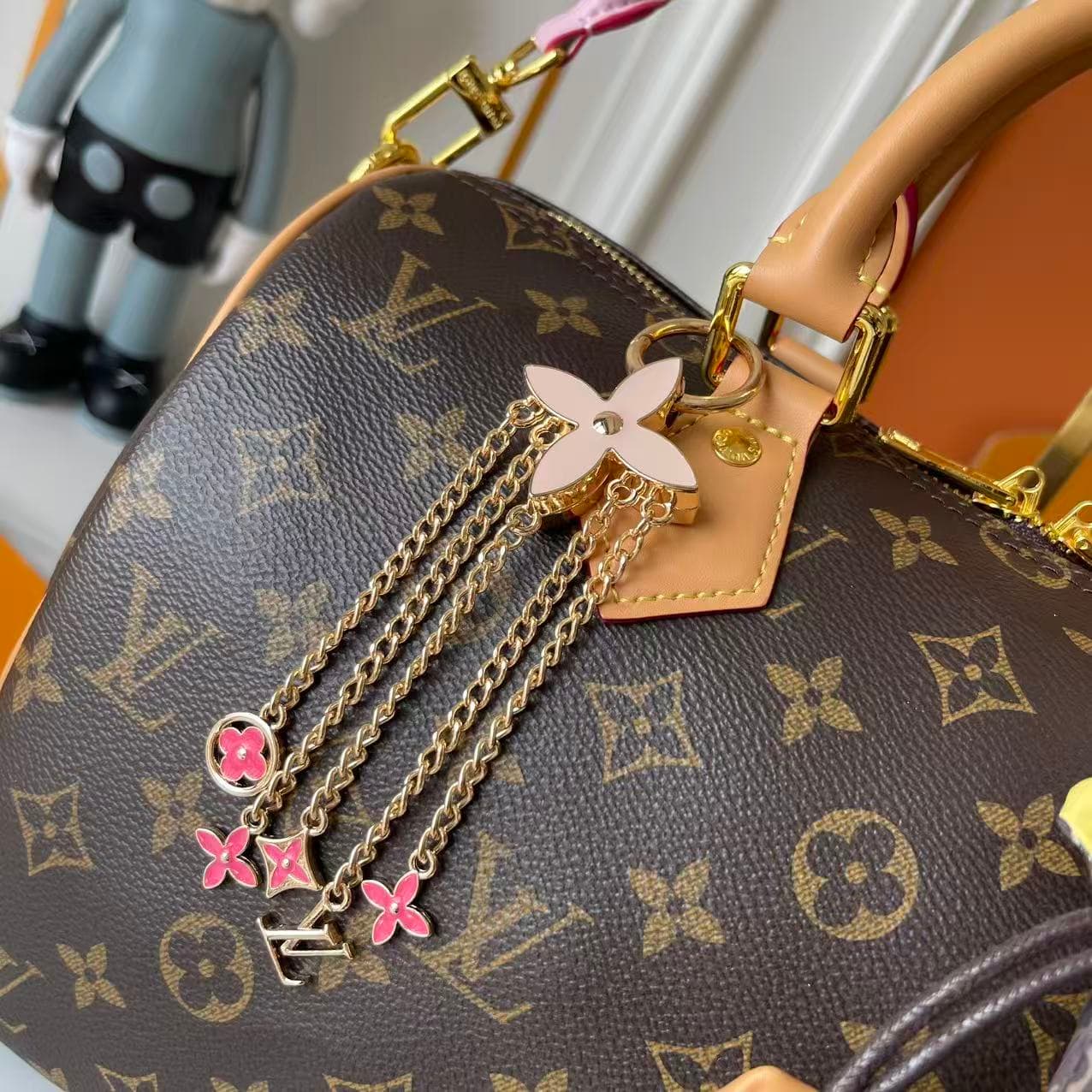 C5239 Upgraded version LV pillow bag, antique pattern, lucky bag. M26498, M27216, M27014, 28379, 2866214589, M89091M17281, 17282, M26305, M15279, M16332, M16333, M17222, M15278, M24441, M24424, M40390, M40391. This Speedy Bandoulière bag features 30 Monog — image 4