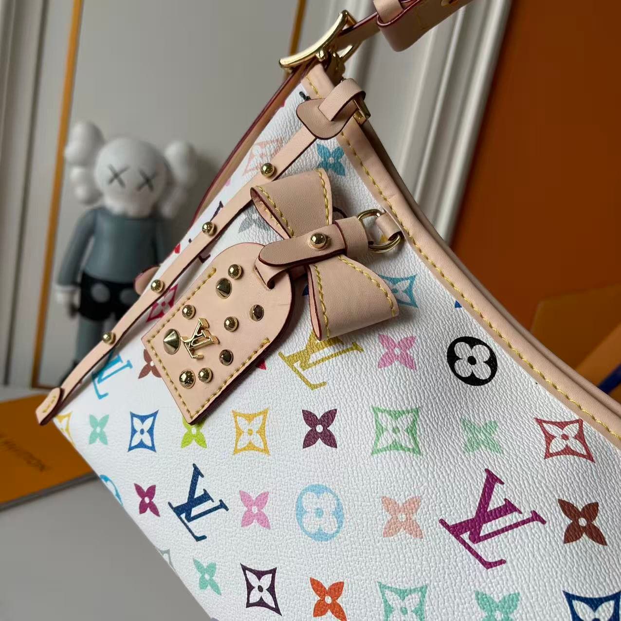C5237 Upgrade Version 【Real photos, quality from Guangzhou factory, good quality compared to three other products】 M27578 M46203 M13014 24861 This LV x TM Carryall East West handbag is part of the reissue series by Louis Vuitton x Takashi Murakami. The Mo — image 5