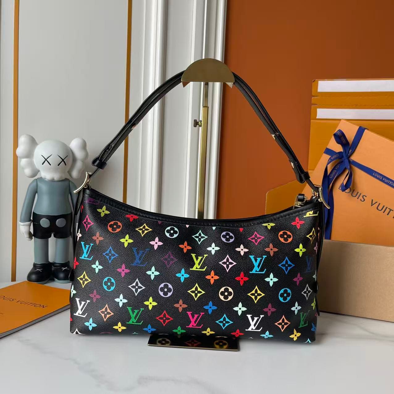 C5236 Upgraded Version 【Real photos, quality from Guangzhou factory, good quality compared to three options】 M27578 M46203 M13014 24861 This LV x TM Carryall East West handbag is part of the reissued series by Louis Vuitton x Haruki Murakami. The Monogram — image 5