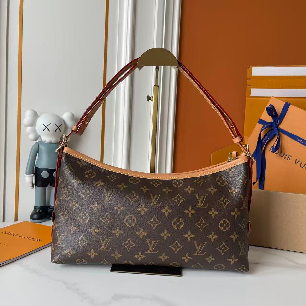 C5235 Upgrade Version 【Real photos, quality from Guangzhou factory, compare with three options】 M27578 M46203 M13014 24861 This LV x TM Carryall East West handbag is part of the reissued series by Louis Vuitton x Haruki Murakami. The Monogram canvas is sk — image 5